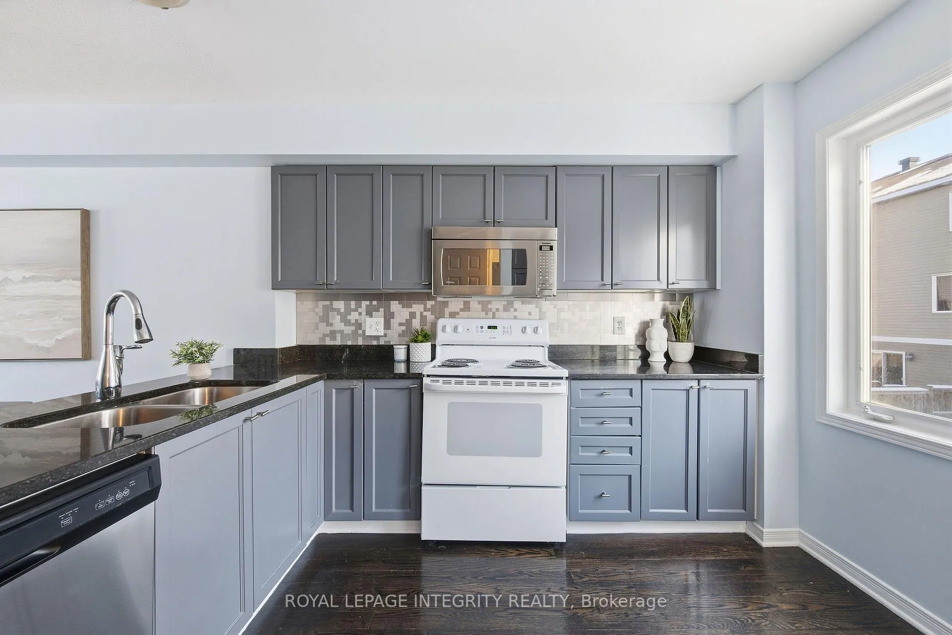 Photo 18 of 225 Kennevale Drive, Ottawa, Barrhaven - Cedargrove/Fraserdale — HOMEH