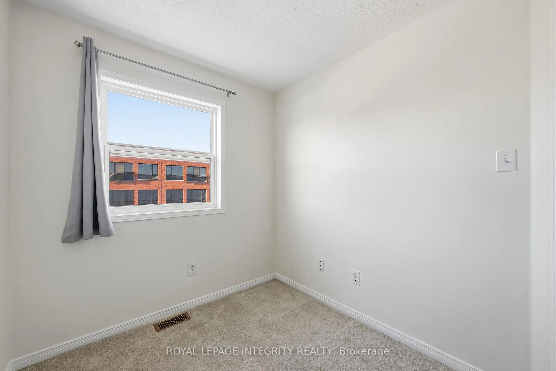 Photo 29 of 225 Kennevale Drive, Ottawa, Barrhaven - Cedargrove/Fraserdale — HOMEH