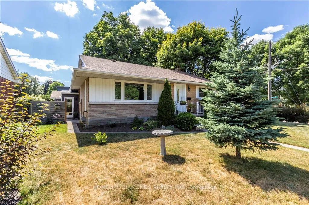 Photo 3 of Unit Upper, 107 Ellis Crescent, Waterloo — HOMEH