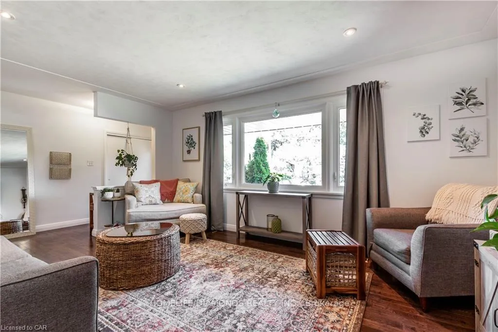 Photo 9 of Unit Upper, 107 Ellis Crescent, Waterloo — HOMEH