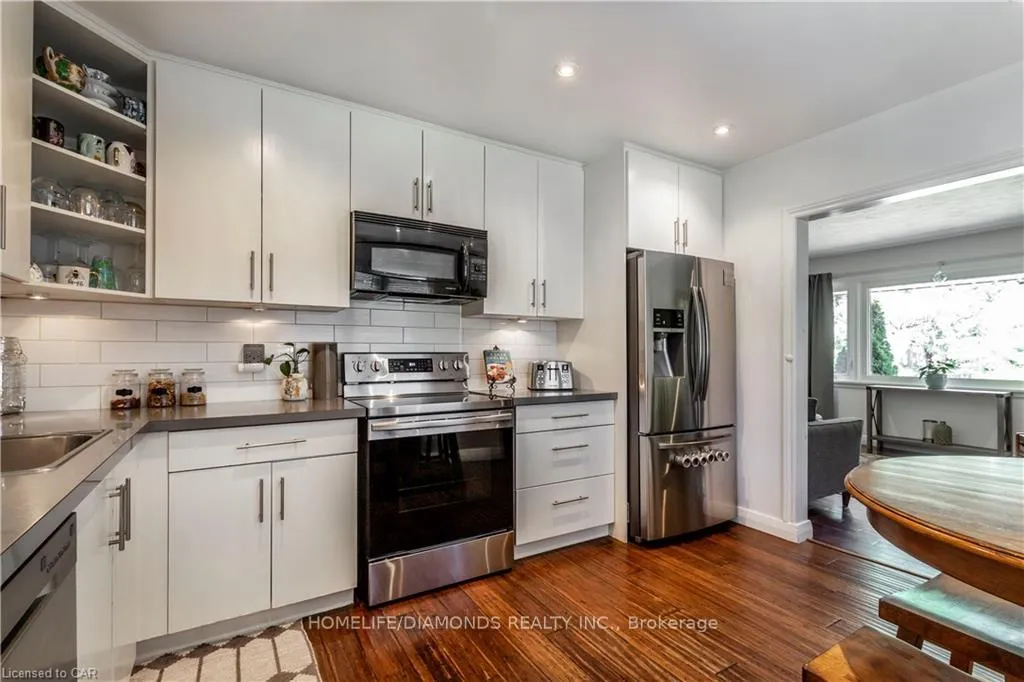 Photo 12 of Unit Upper, 107 Ellis Crescent, Waterloo — HOMEH