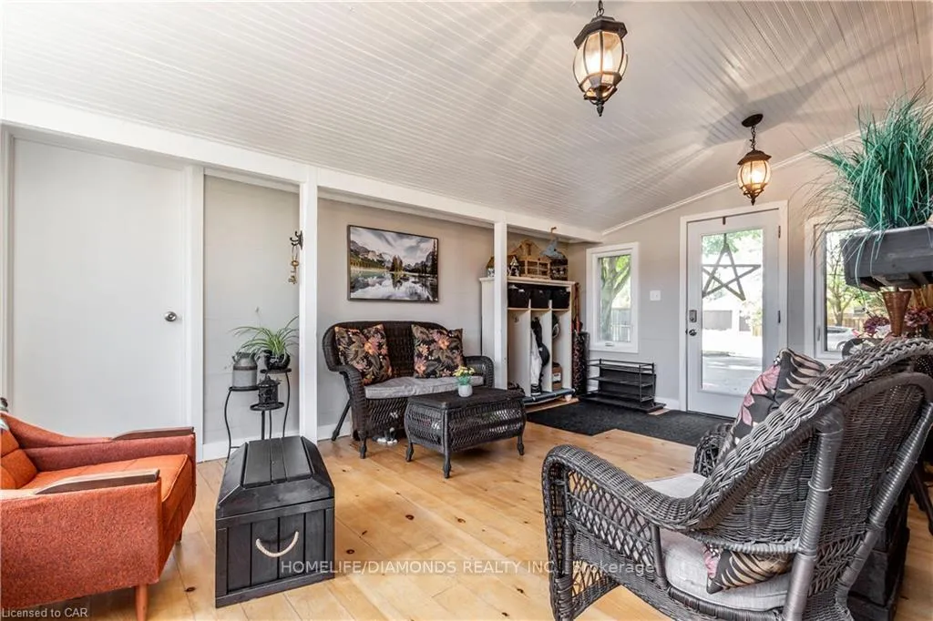 Photo 23 of Unit Upper, 107 Ellis Crescent, Waterloo — HOMEH