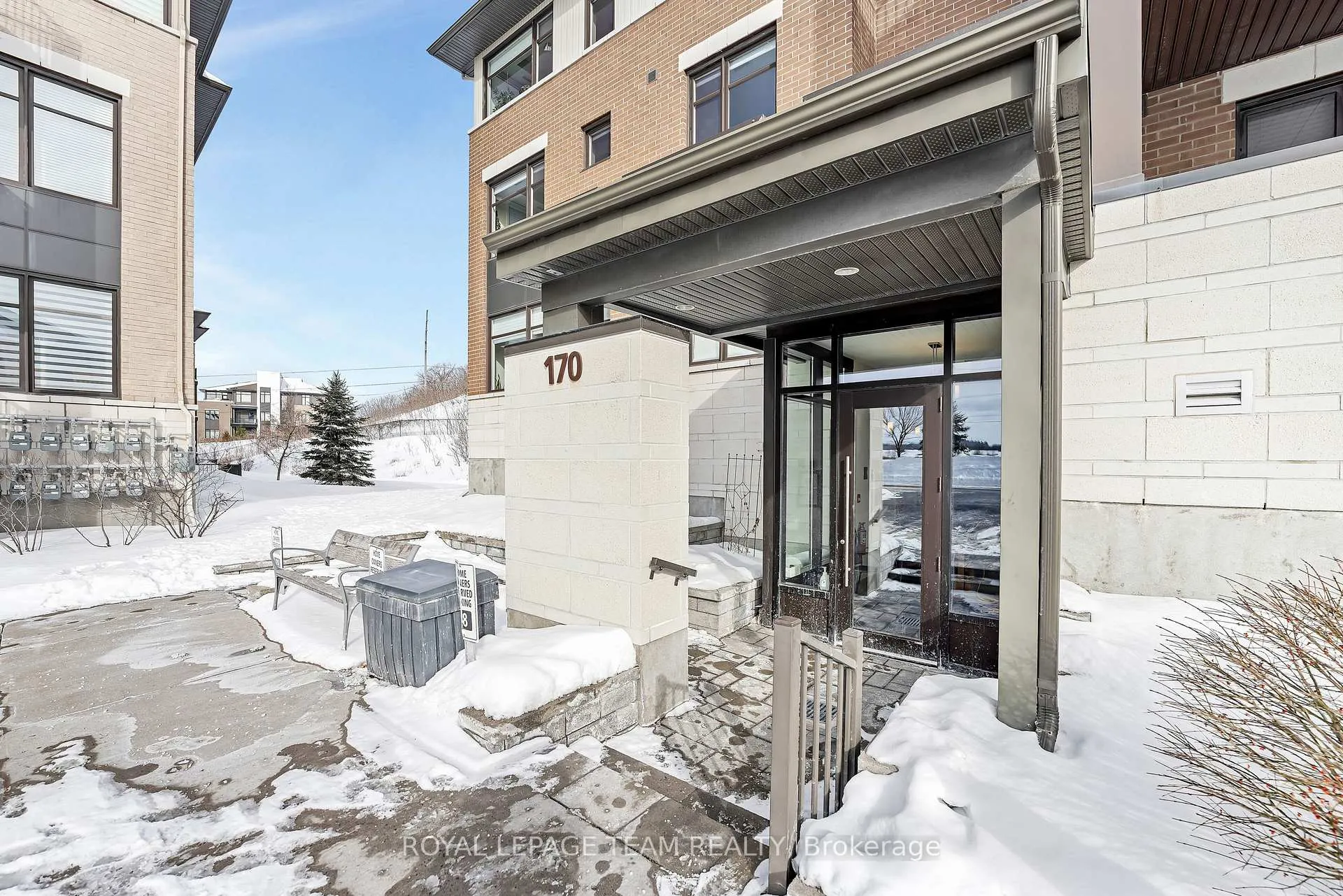 Photo 3 of Unit 202, 170 Guelph Private, Ottawa, Kanata - Kanata Lakes/Heritage Hills — HOMEH