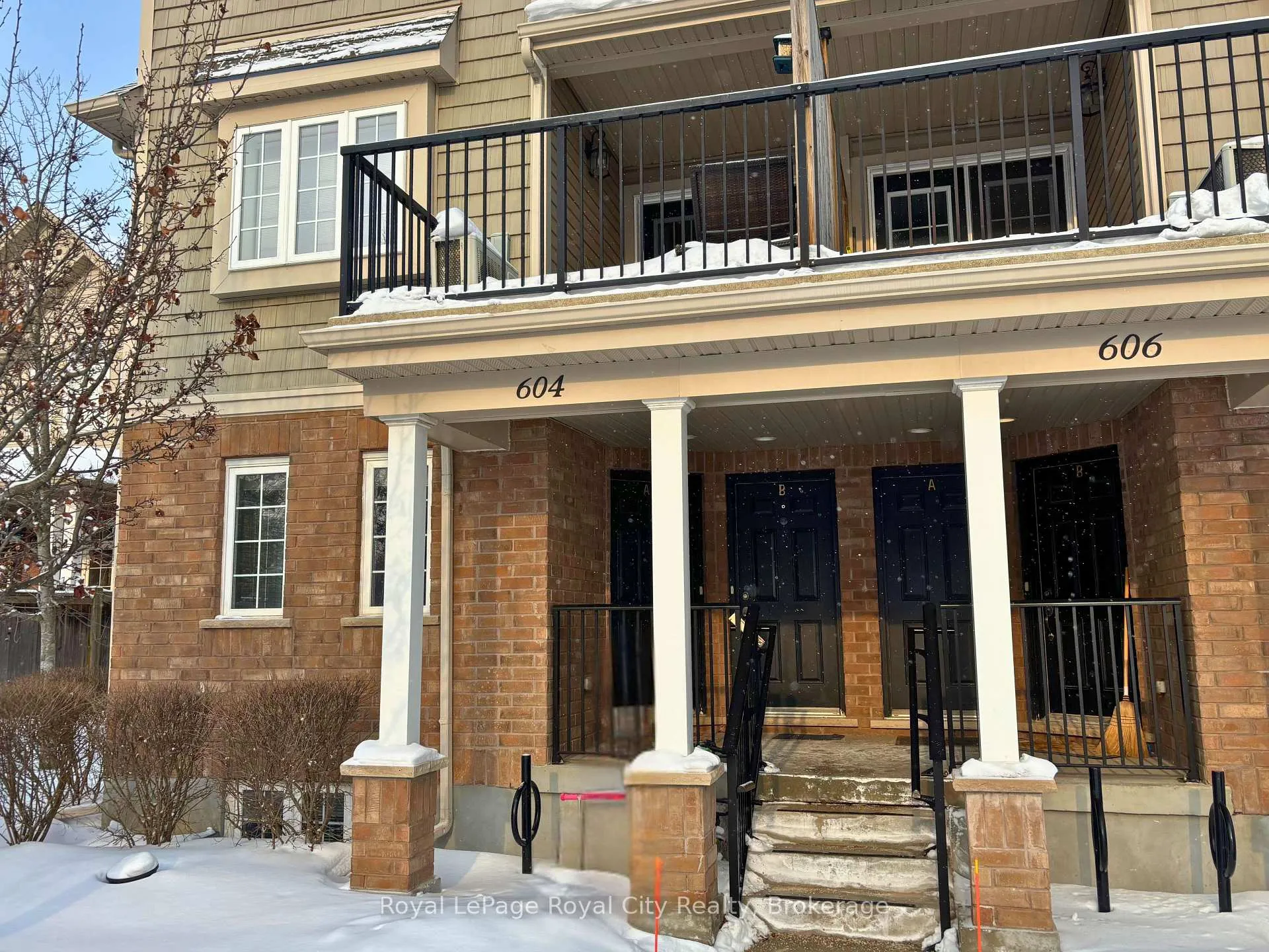 Photo 2 of Unit A, 604 Woodlawn Road, Guelph, Victoria North — HOMEH