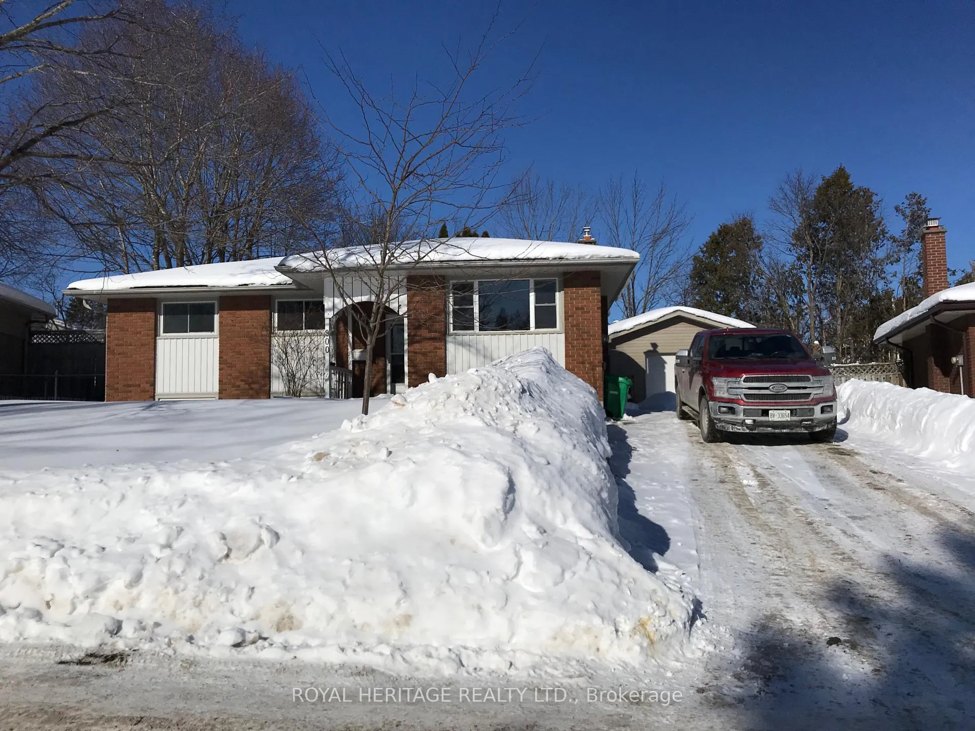 Photo 1 of Unit Upper, 900 Ellesmere Avenue, Peterborough, Northcrest Ward 5 — HOMEH