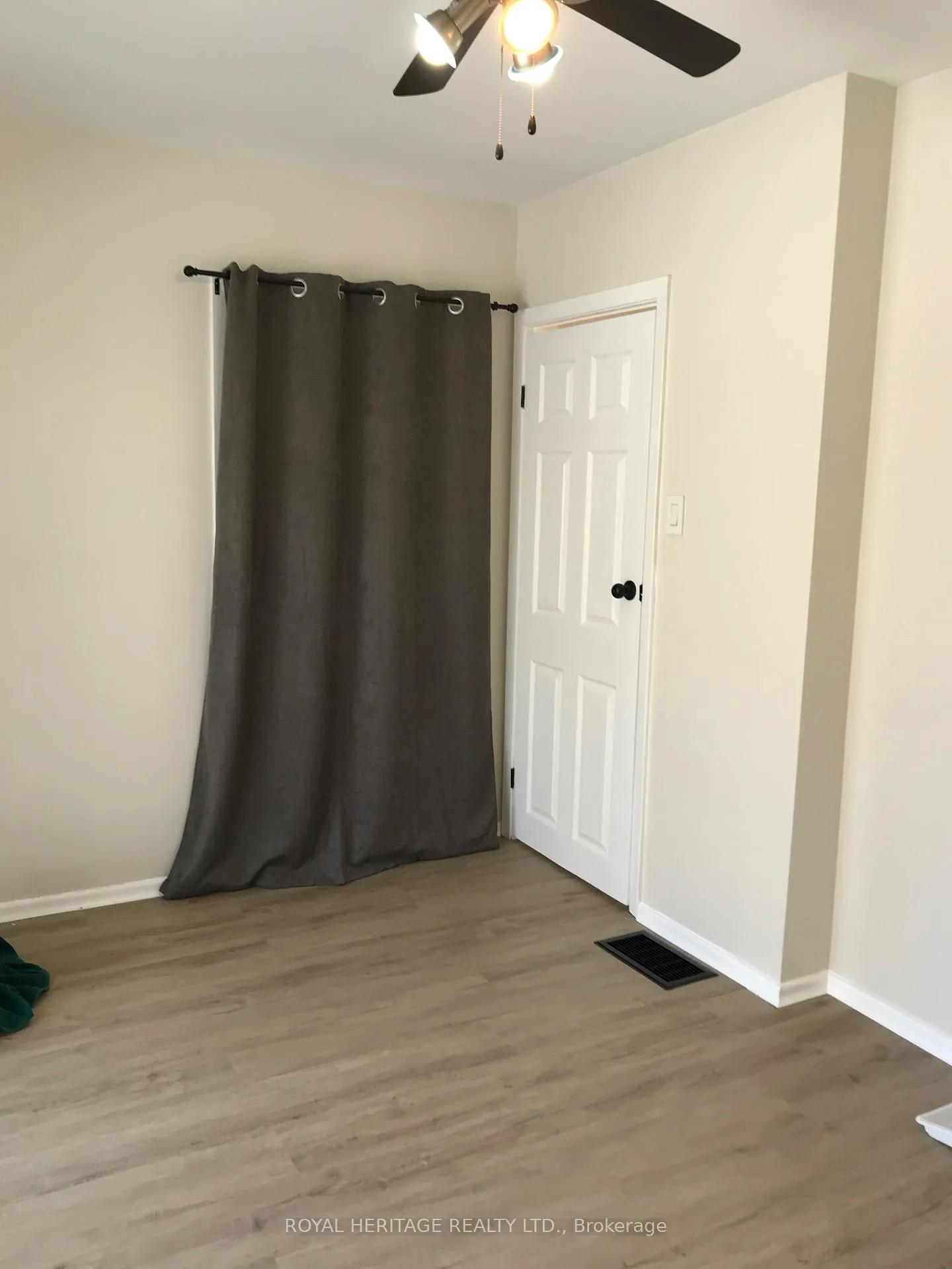 Photo 21 of Unit Upper, 900 Ellesmere Avenue, Peterborough, Northcrest Ward 5 — HOMEH