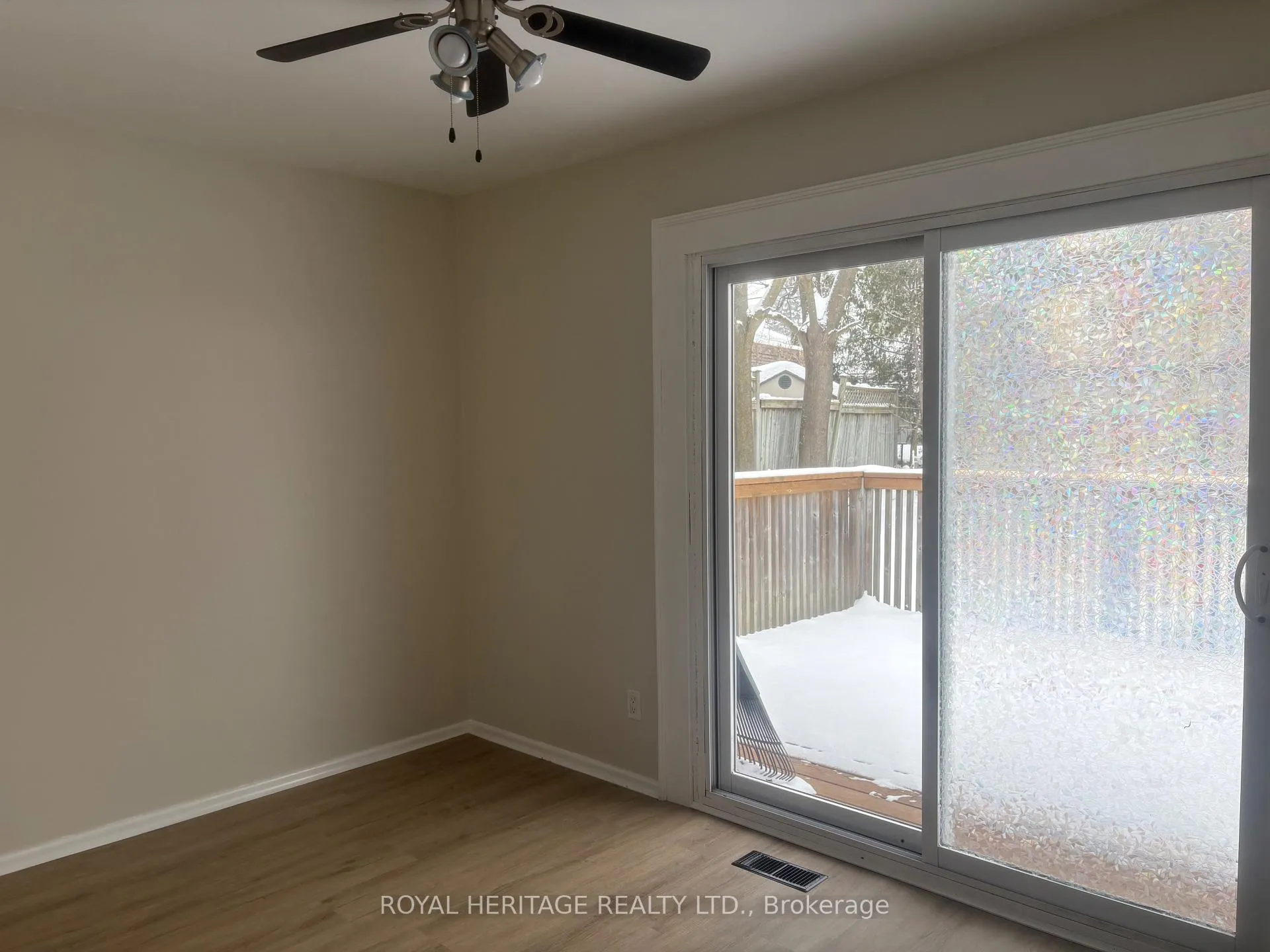 Photo 25 of Unit Upper, 900 Ellesmere Avenue, Peterborough, Northcrest Ward 5 — HOMEH