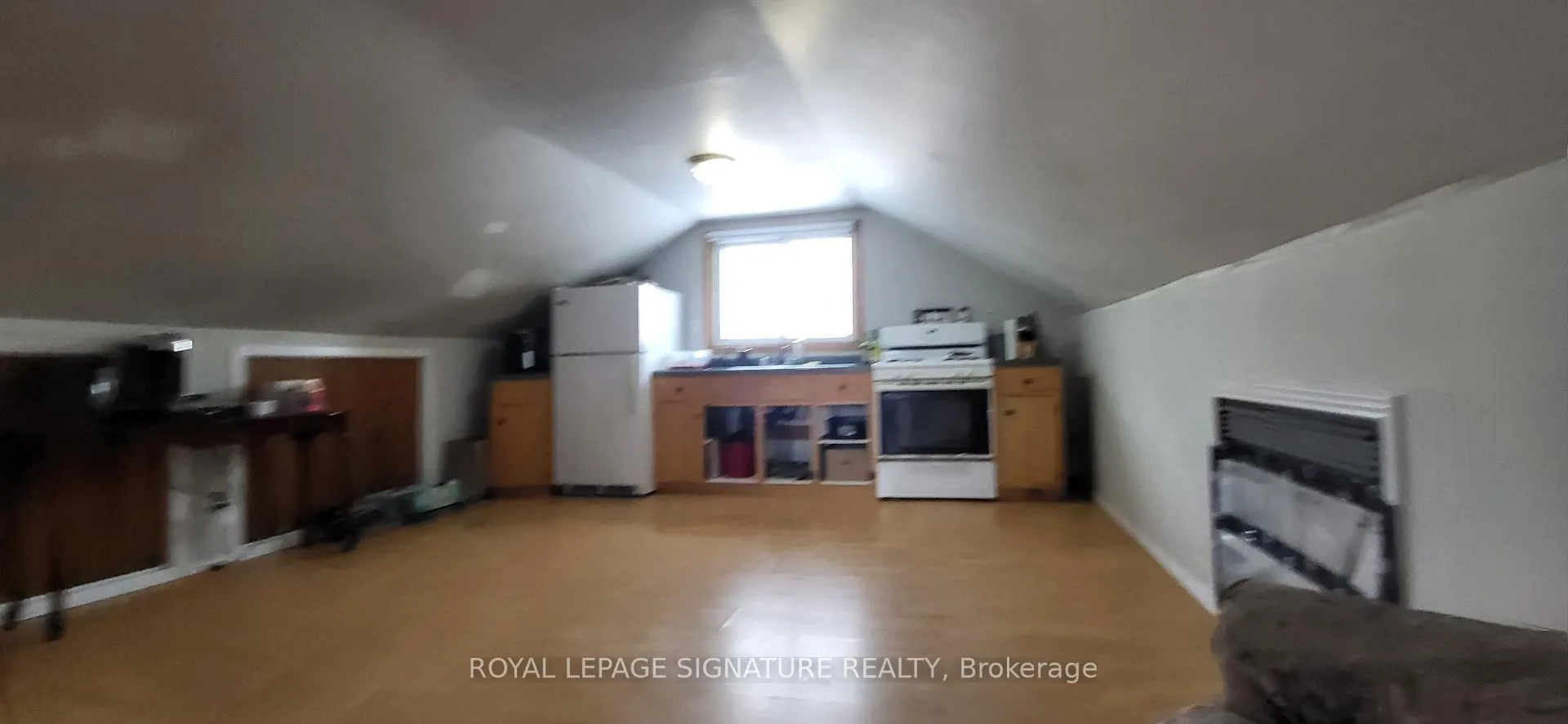 Photo 11 of 22 Kennedy Street, Welland, Welland Downtown — HOMEH