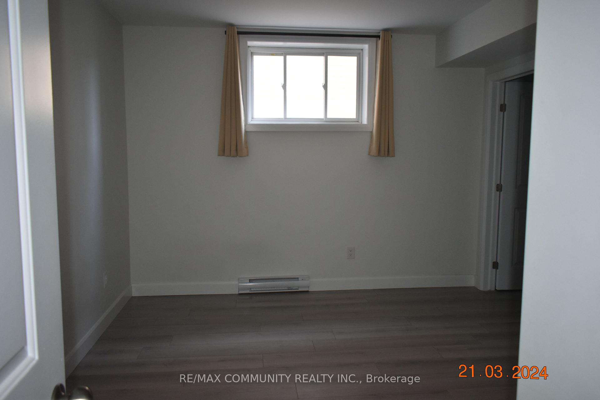Photo 13 of 319 Pratt Drive, Loyalist, Amherstview — HOMEH