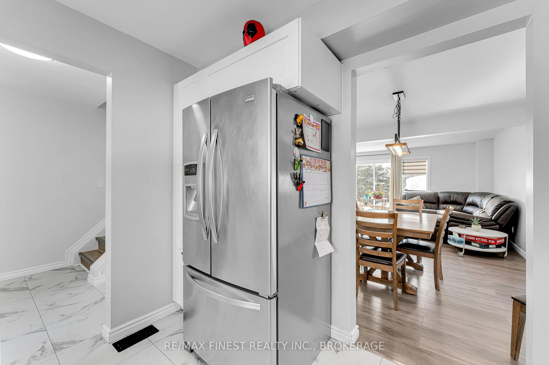 Photo 10 of 852 Larchwood Crescent, Kingston, City Northwest — HOMEH