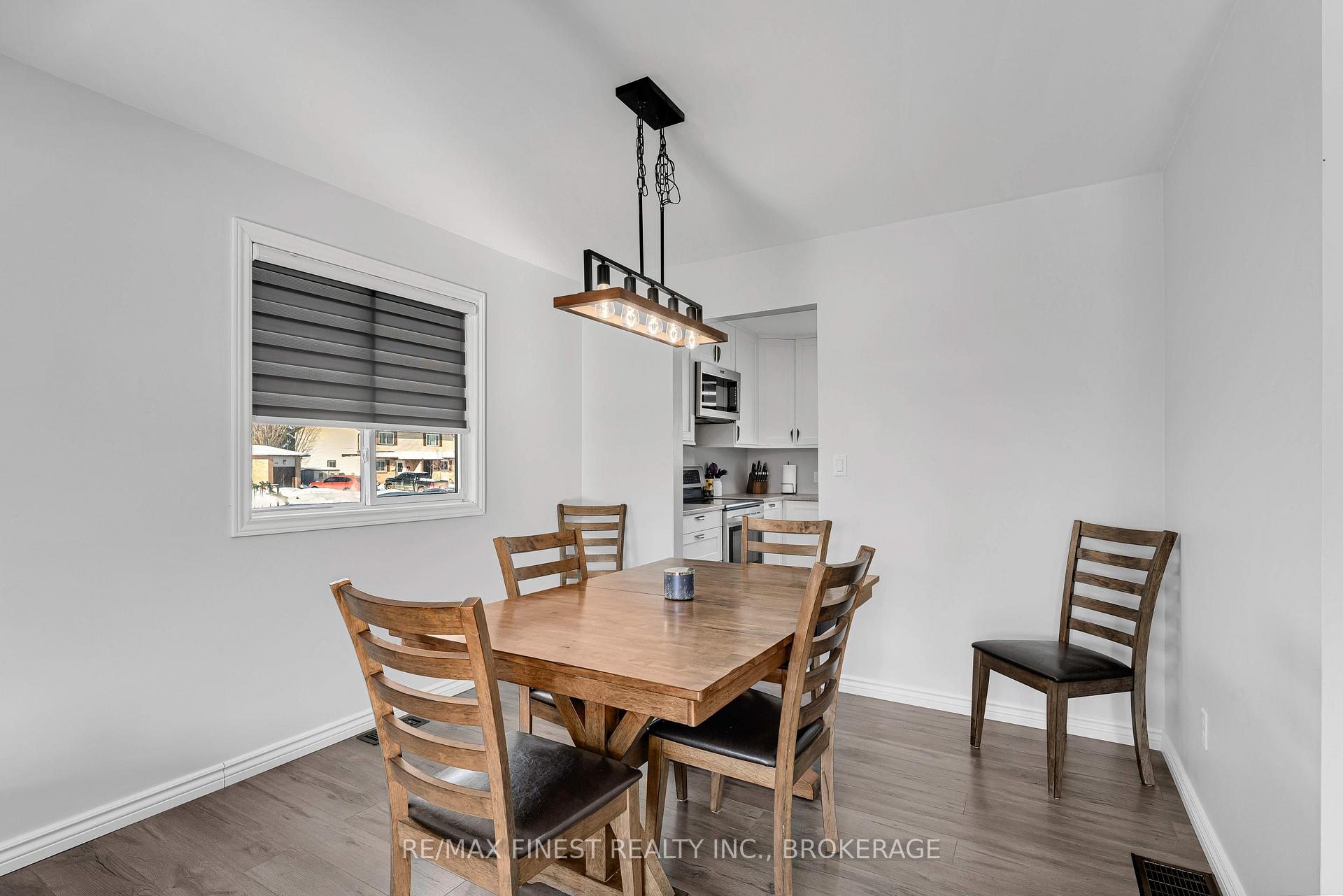 Photo 12 of 852 Larchwood Crescent, Kingston, City Northwest — HOMEH