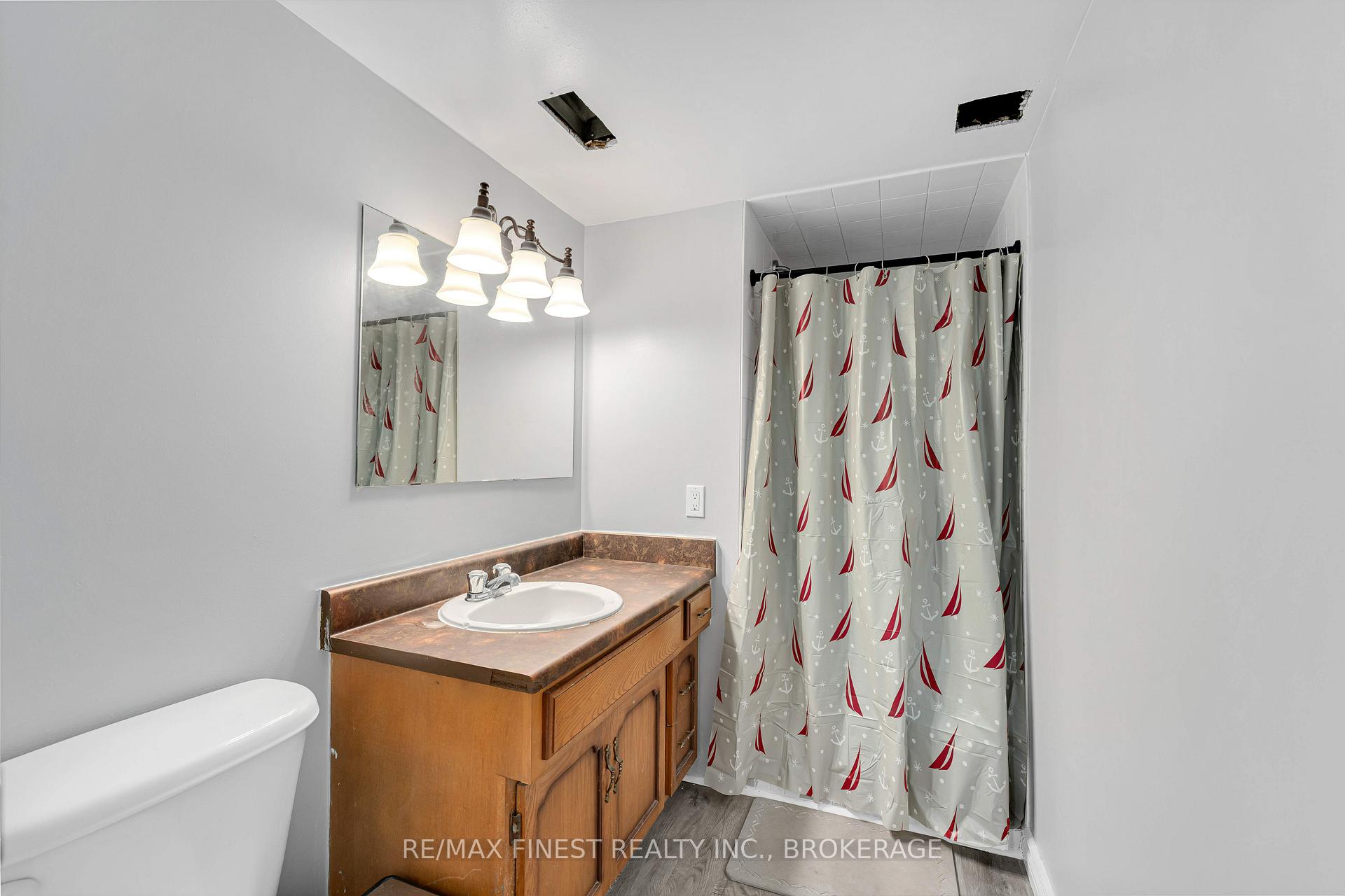 Photo 31 of 852 Larchwood Crescent, Kingston, City Northwest — HOMEH