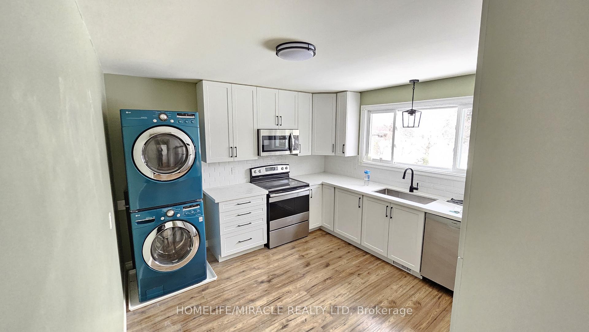 Photo 3 of 187 Keewatin Street S, Oshawa, Donevan — HOMEH