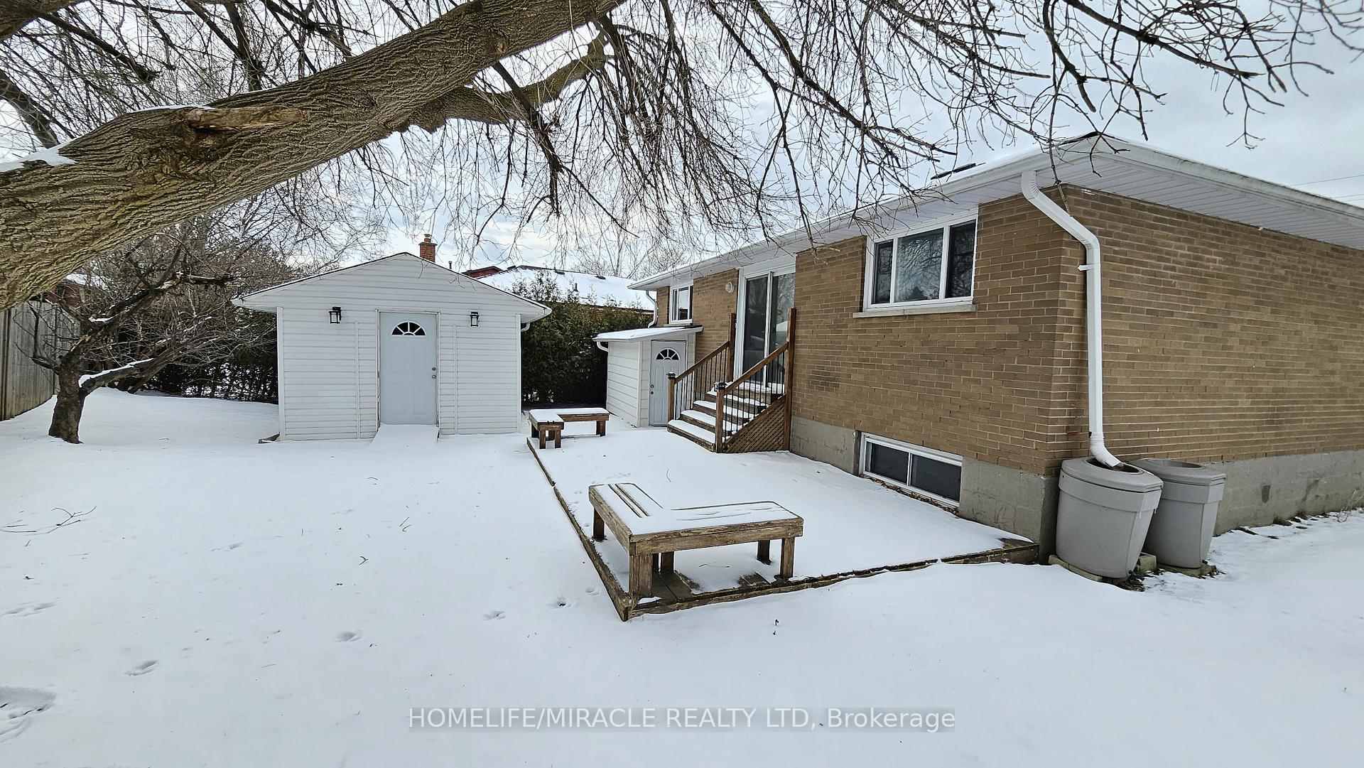 Photo 10 of 187 Keewatin Street S, Oshawa, Donevan — HOMEH