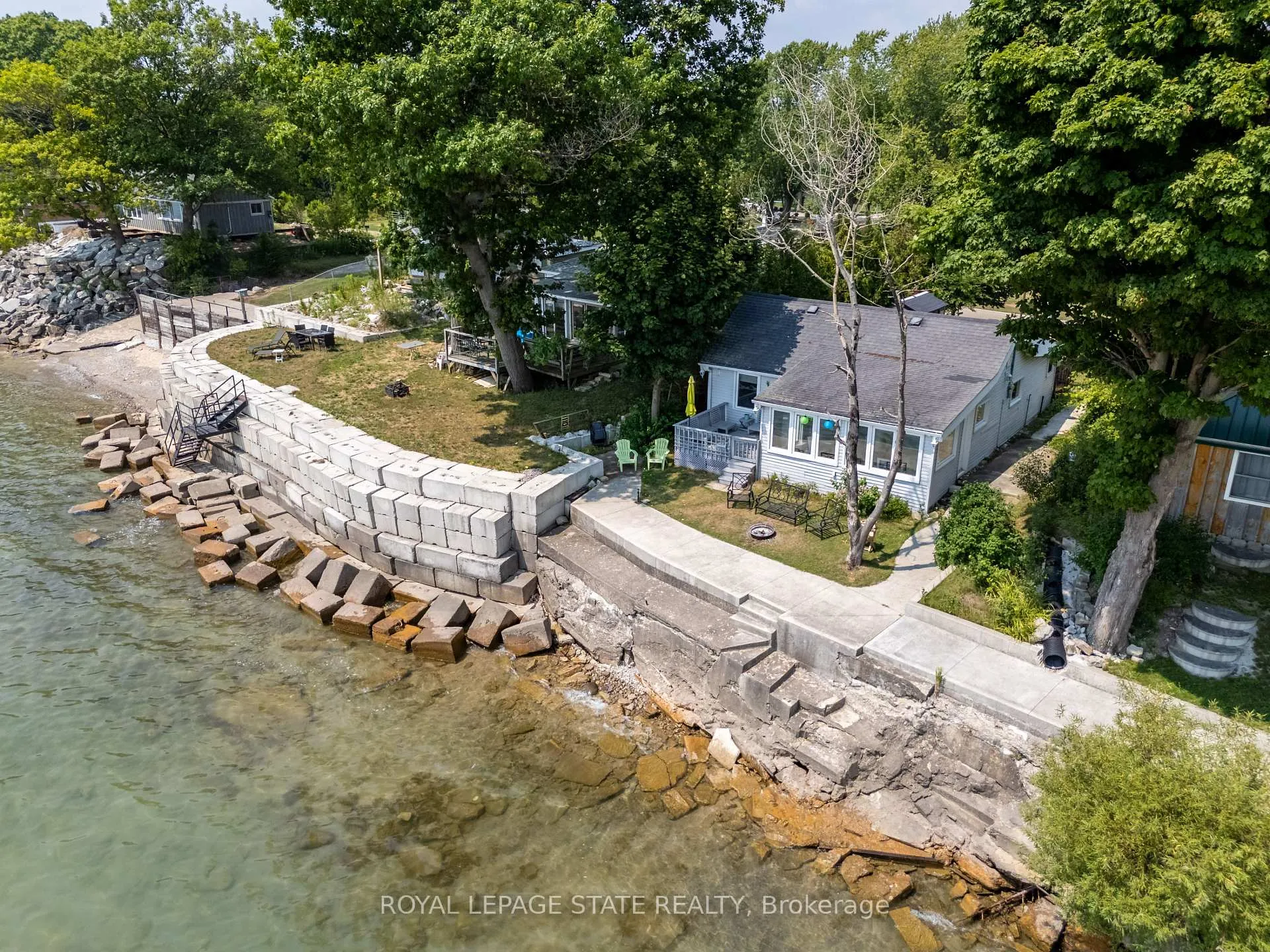 Photo 5 of 2110 Lakeshore Road, Haldimand, Dunnville — HOMEH