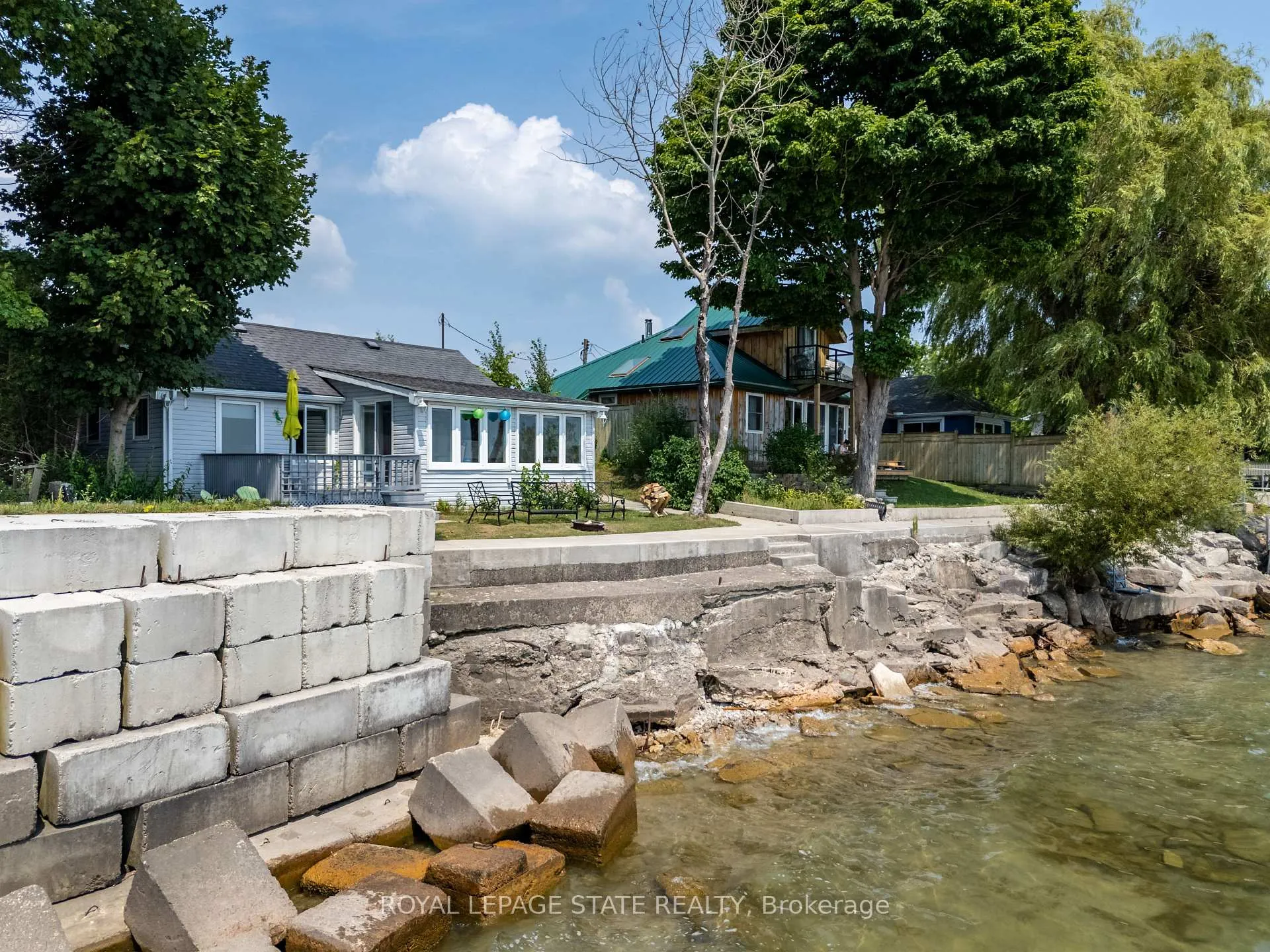 Photo 12 of 2110 Lakeshore Road, Haldimand, Dunnville — HOMEH