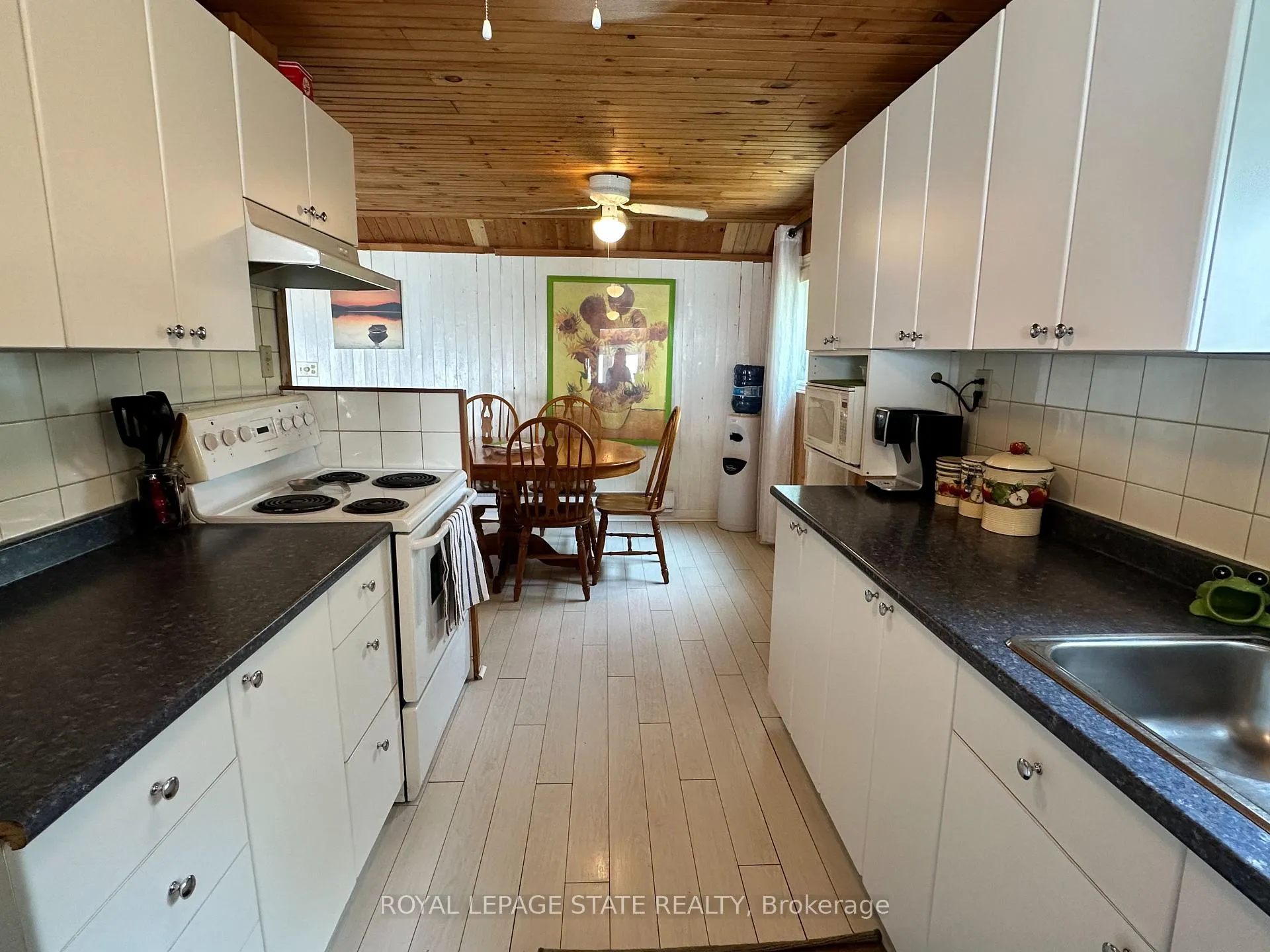 Photo 20 of 2110 Lakeshore Road, Haldimand, Dunnville — HOMEH