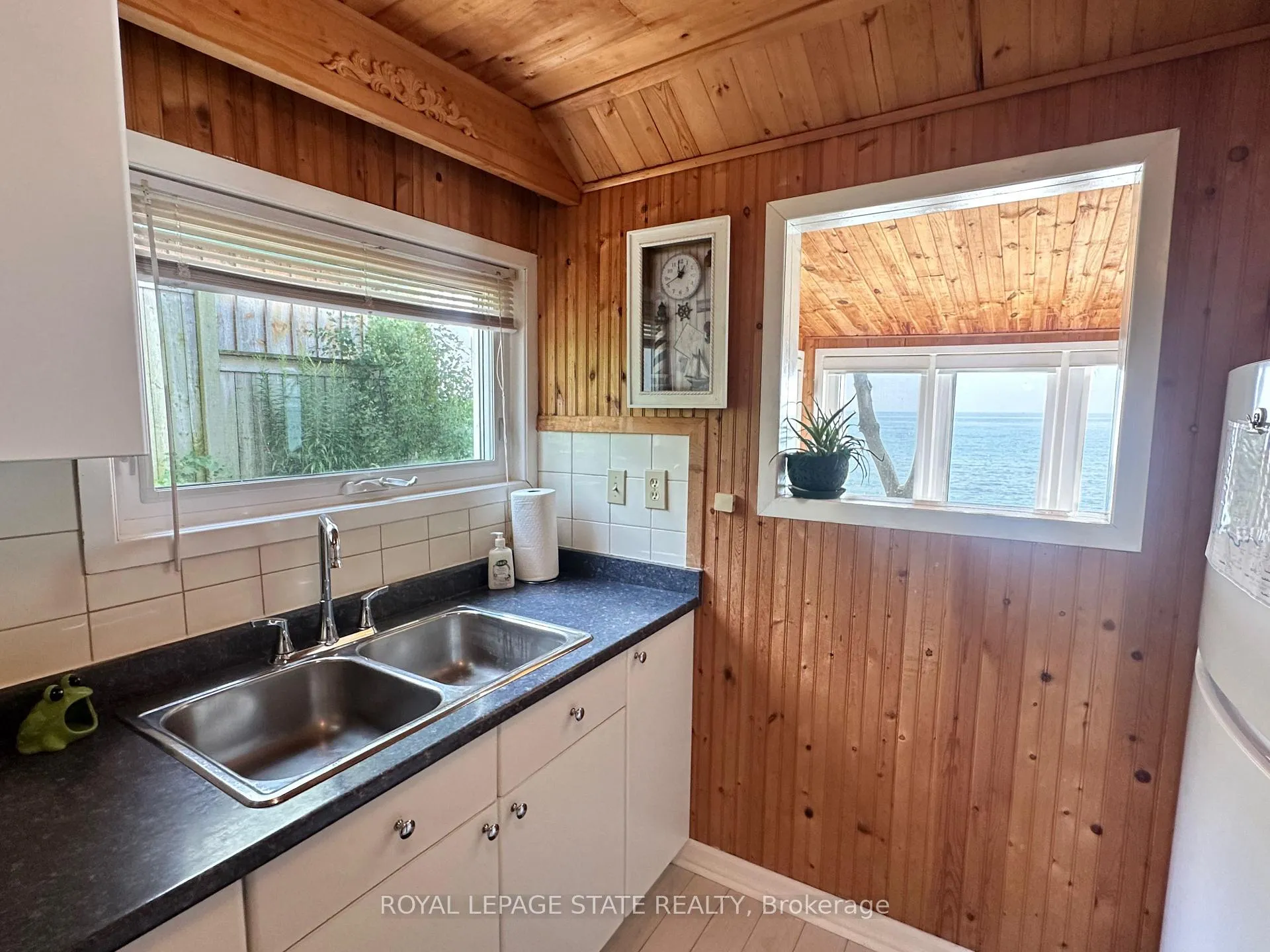Photo 21 of 2110 Lakeshore Road, Haldimand, Dunnville — HOMEH