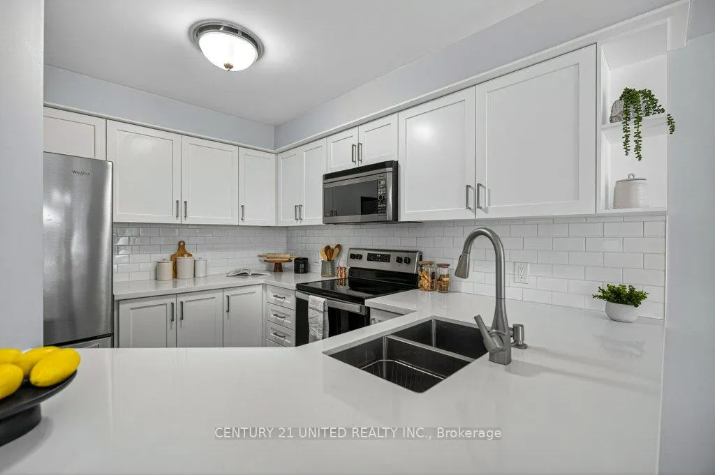 Photo 8 of 1780 Woodgate Trail, Oshawa, Samac — HOMEH