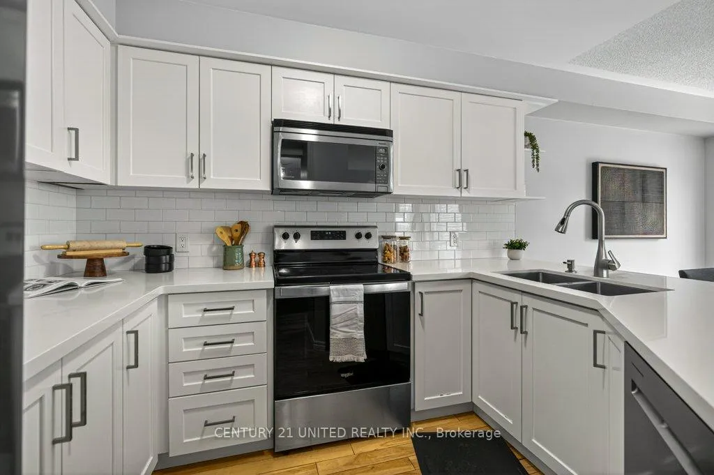 Photo 9 of 1780 Woodgate Trail, Oshawa, Samac — HOMEH