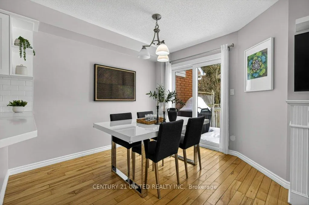 Photo 10 of 1780 Woodgate Trail, Oshawa, Samac — HOMEH