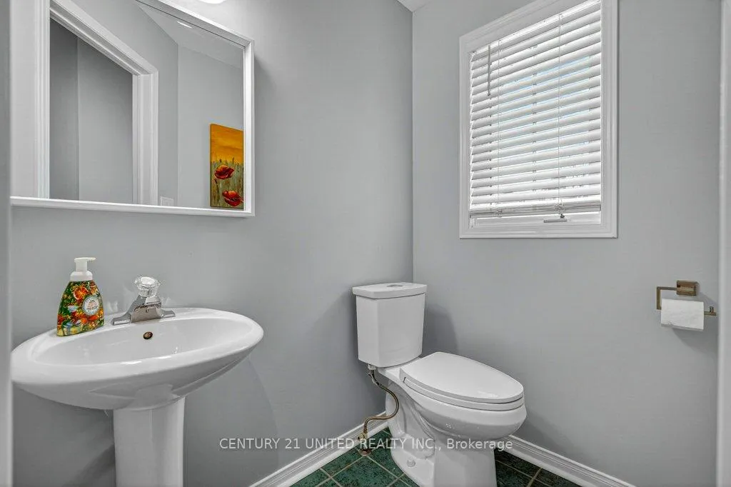 Photo 11 of 1780 Woodgate Trail, Oshawa, Samac — HOMEH