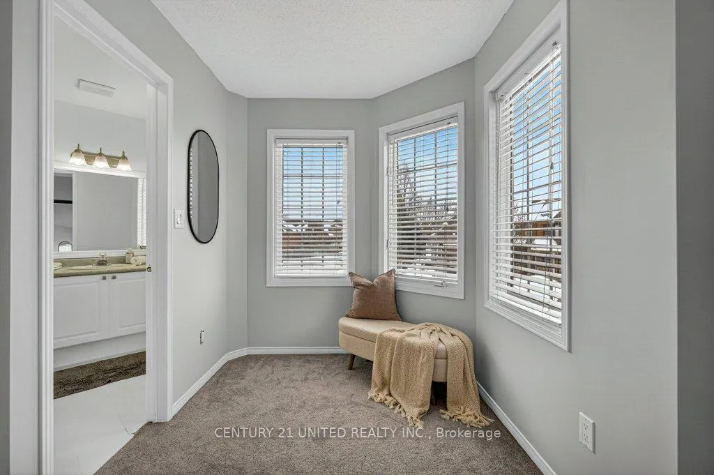 Photo 21 of 1780 Woodgate Trail, Oshawa, Samac — HOMEH
