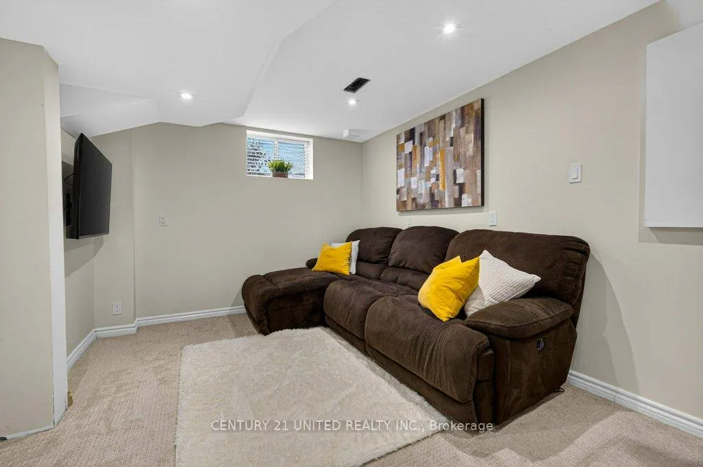 Photo 28 of 1780 Woodgate Trail, Oshawa, Samac — HOMEH