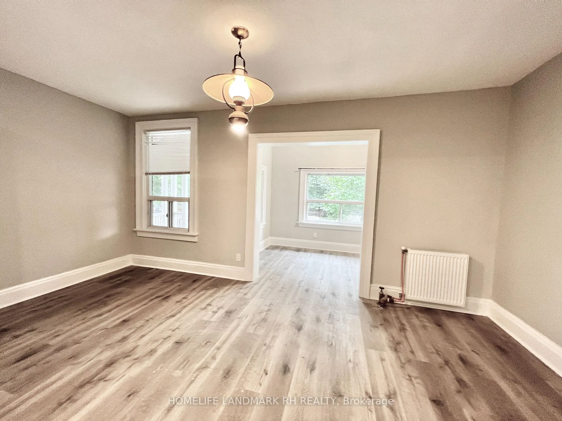 Photo 6 of 89 Waverley Road, Toronto, The Beaches — HOMEH