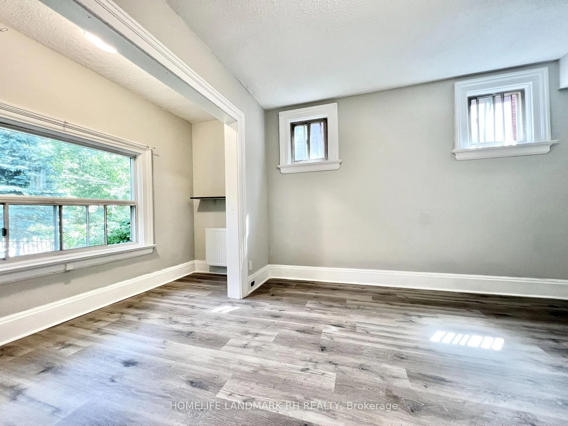 Photo 9 of 89 Waverley Road, Toronto, The Beaches — HOMEH