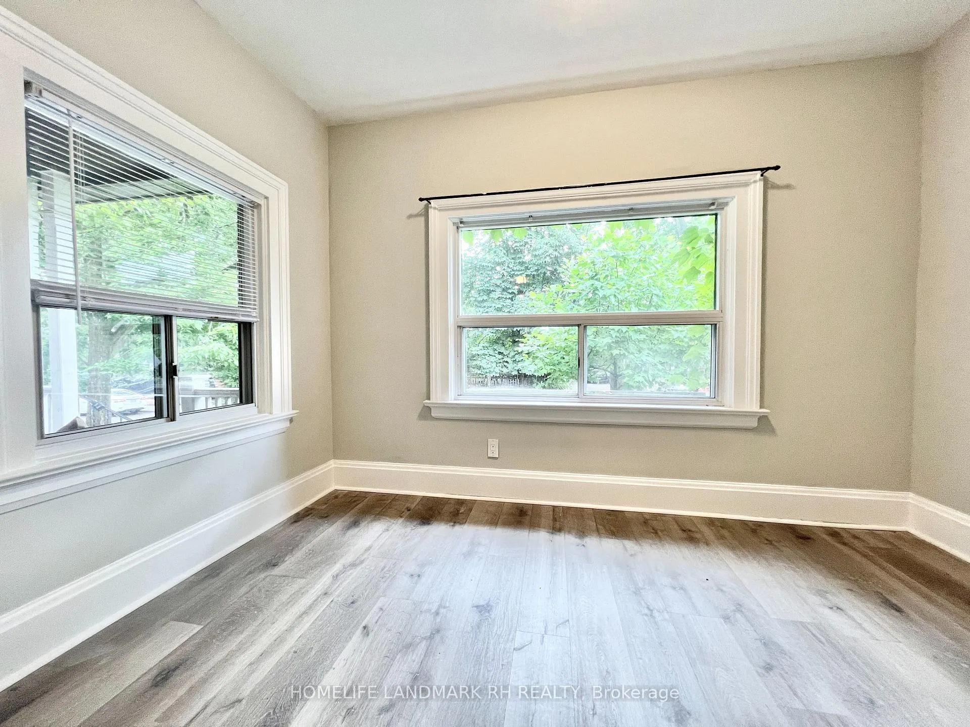 Photo 12 of 89 Waverley Road, Toronto, The Beaches — HOMEH