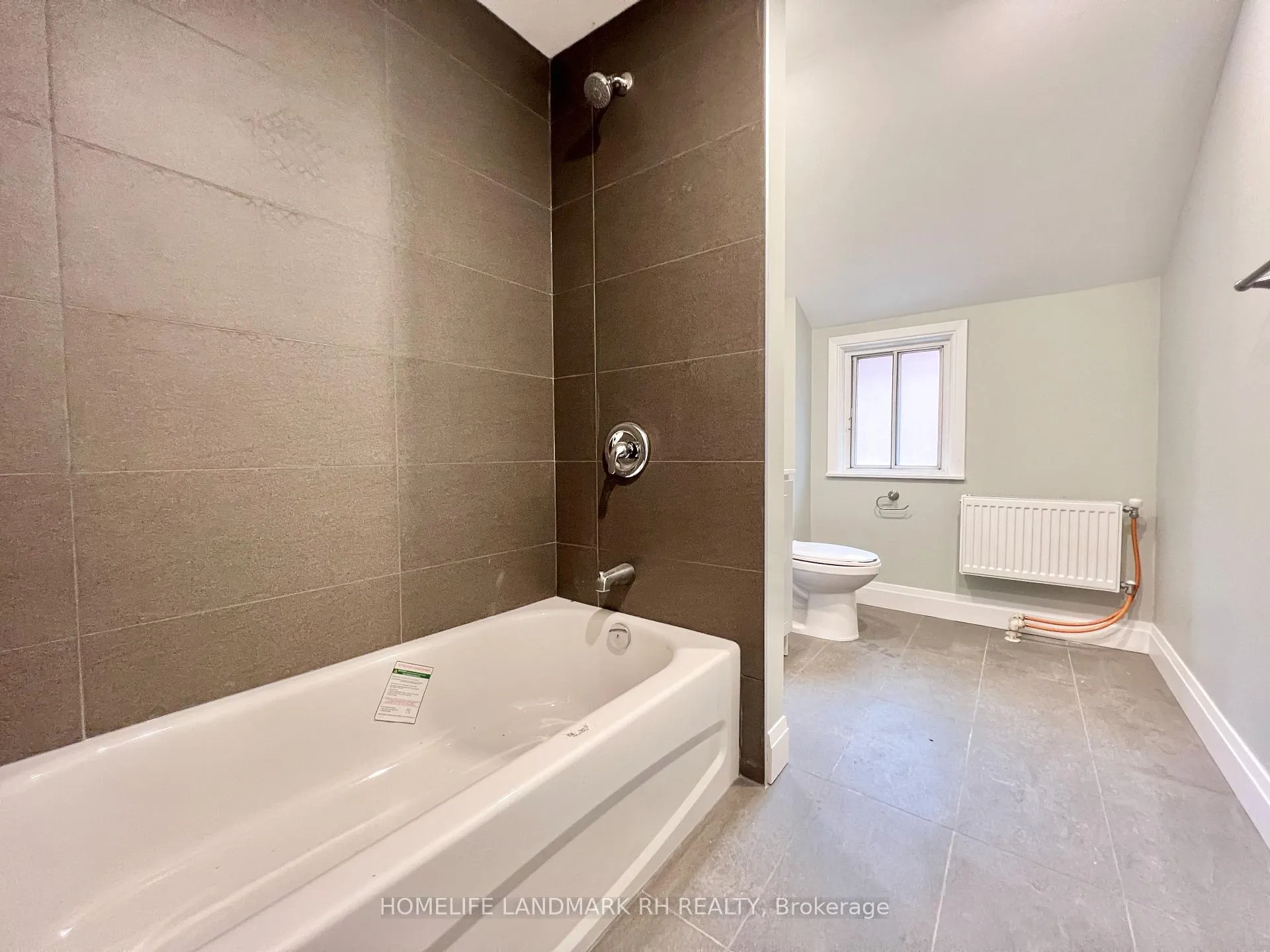 Photo 14 of 89 Waverley Road, Toronto, The Beaches — HOMEH