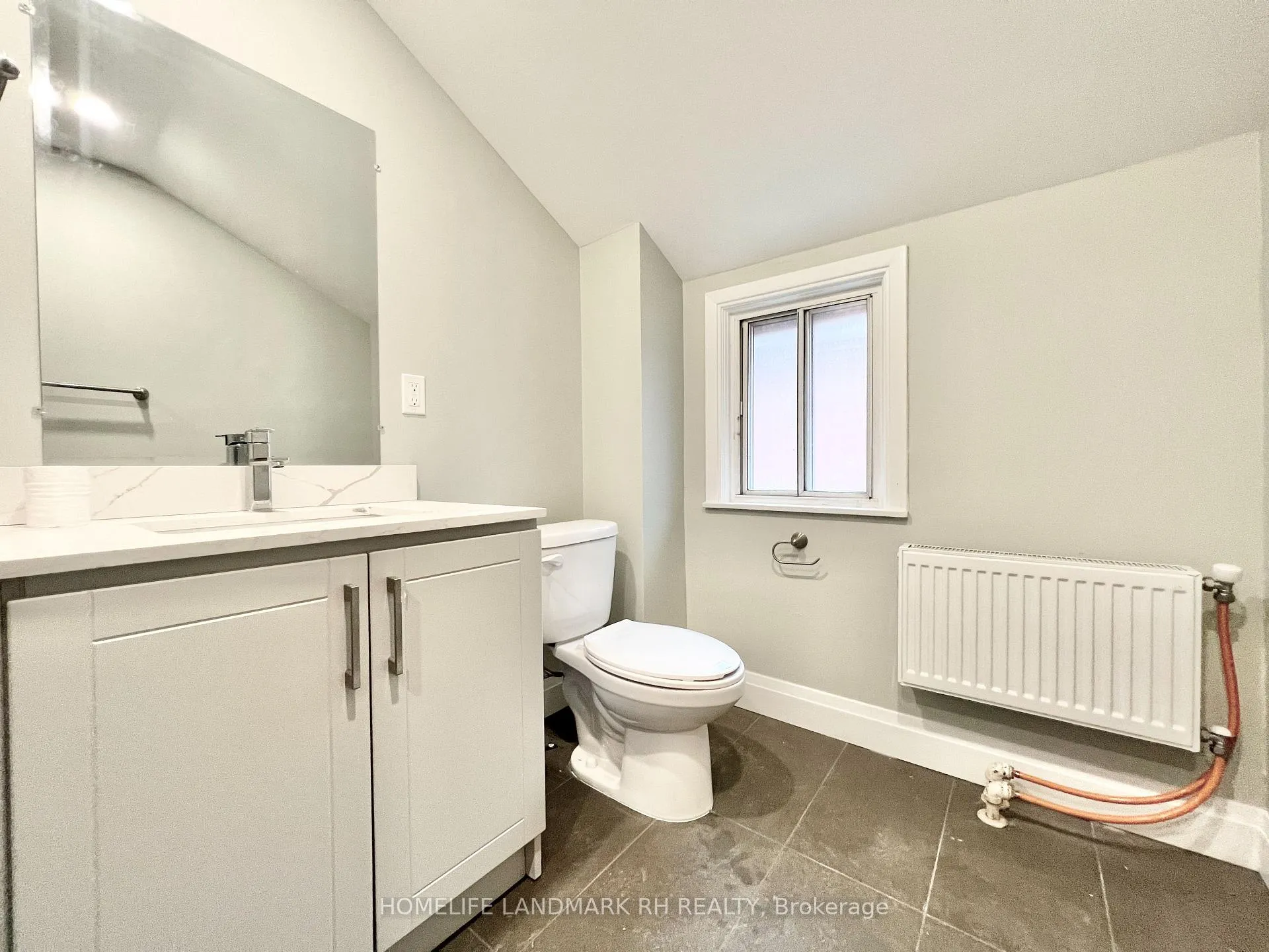 Photo 16 of 89 Waverley Road, Toronto, The Beaches — HOMEH