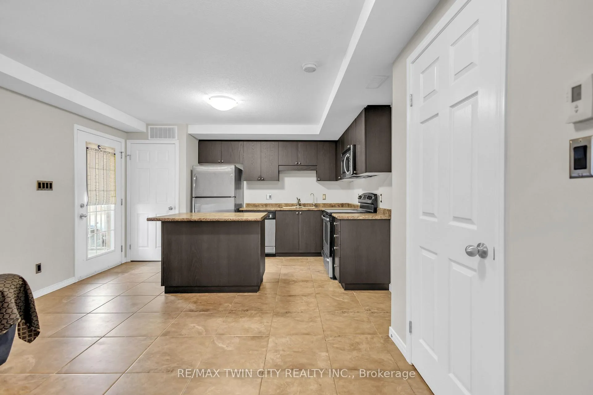 Photo 7 of Unit 6C, 1460 Highland Road W, Kitchener — HOMEH