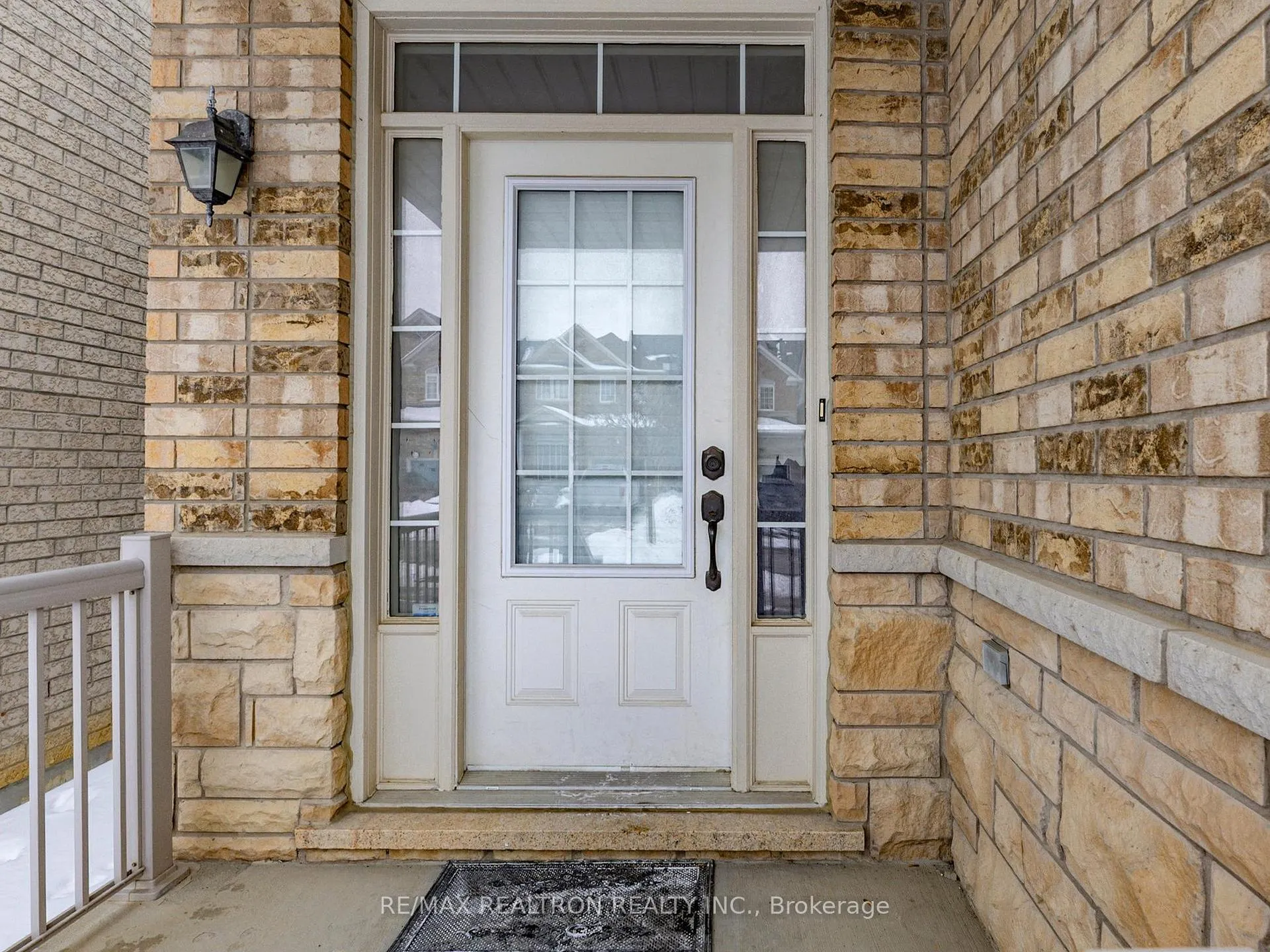 Photo 5 of 107 Boticelli Way, Vaughan, Vellore Village — HOMEH