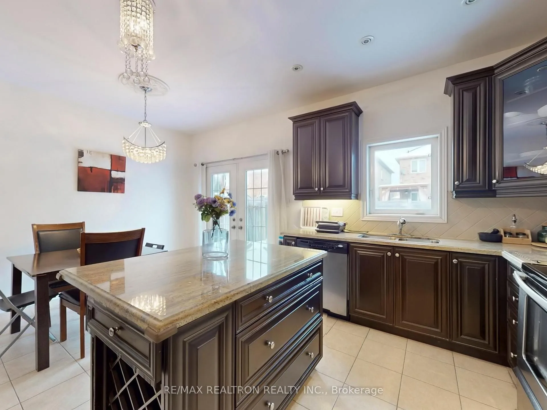Photo 16 of 107 Boticelli Way, Vaughan, Vellore Village — HOMEH