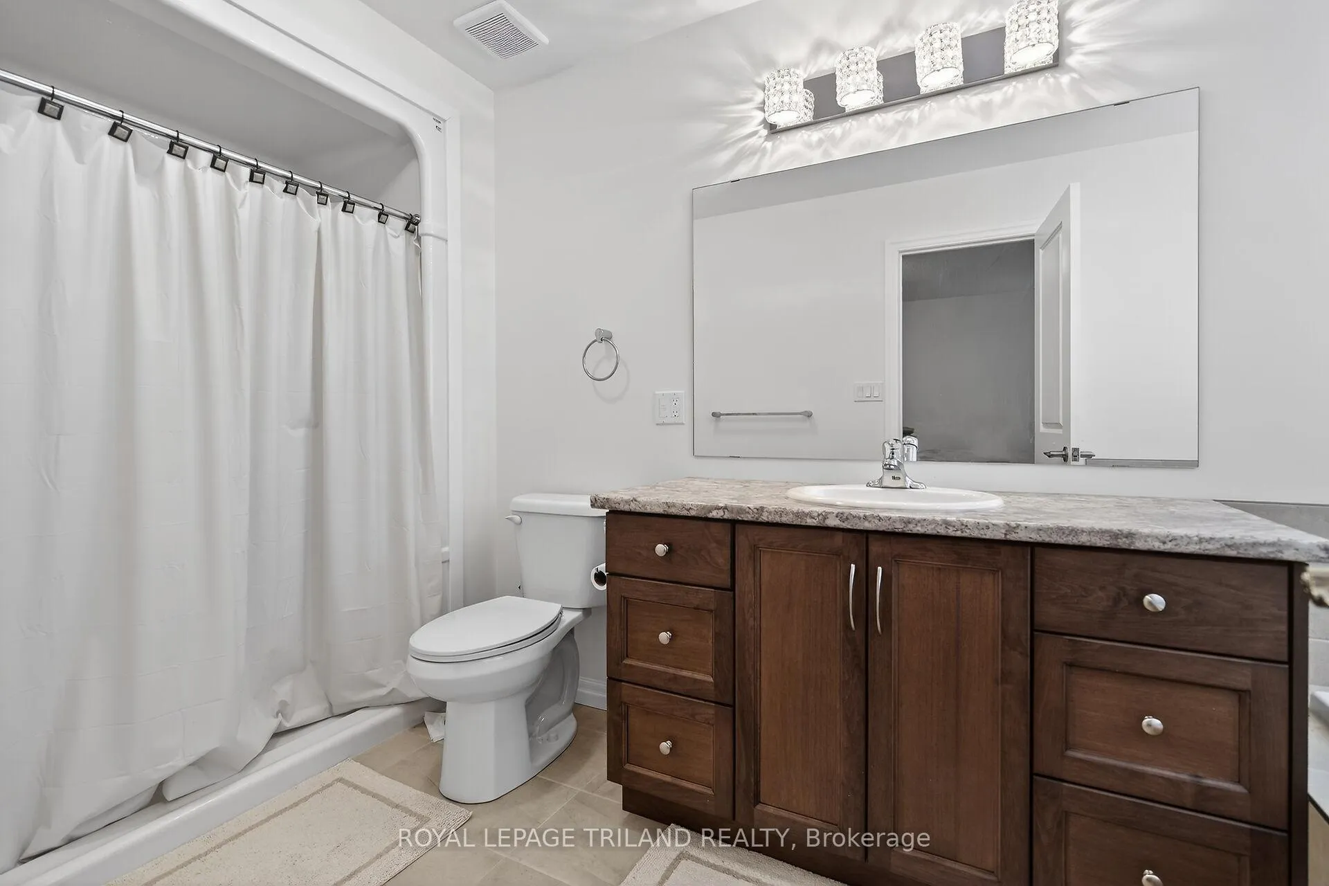 Photo 19 of 64 Ambrosia Path, St. Thomas — HOMEH
