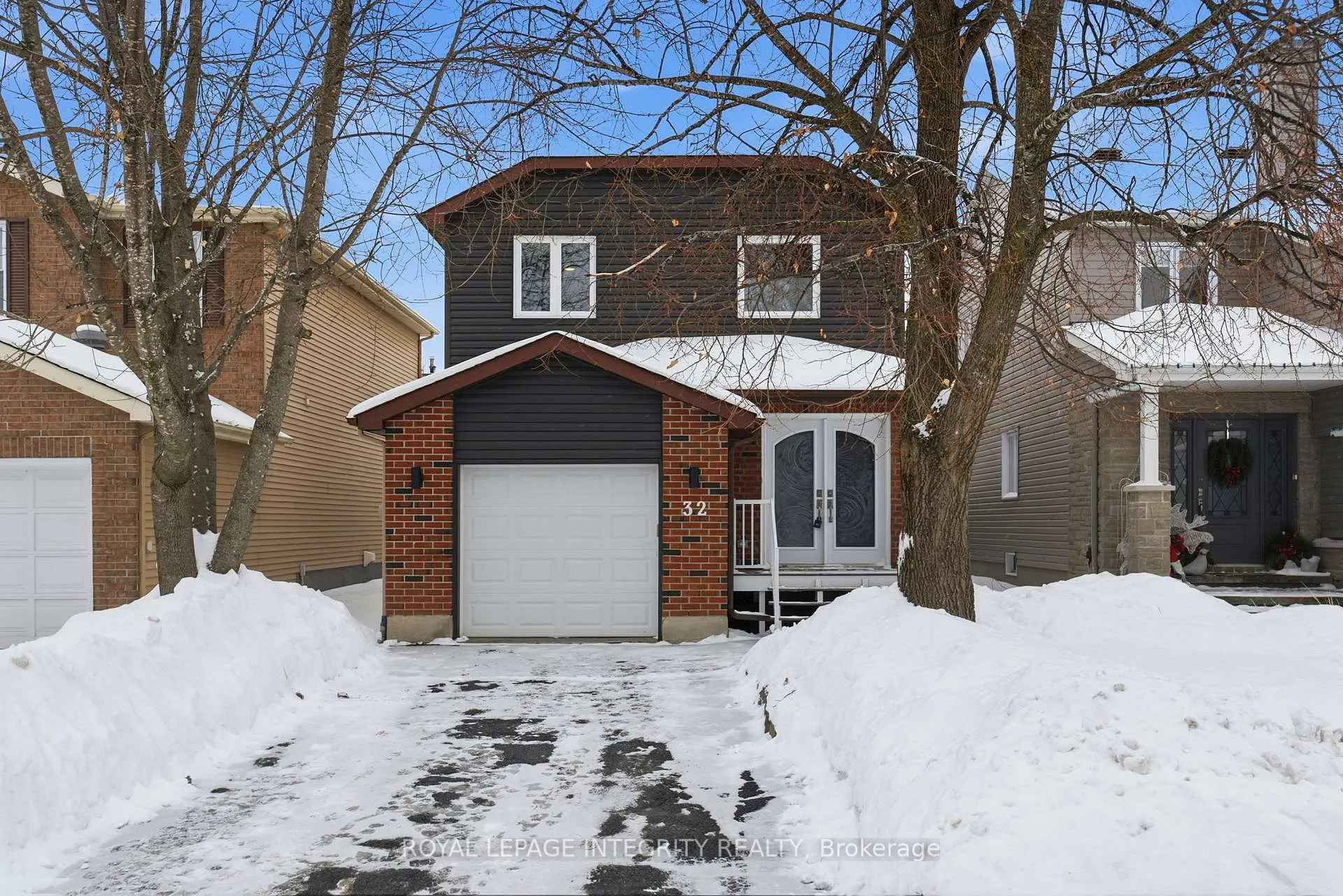 Photo 1 of 32 Acklam Terrace, Ottawa, Kanata - Morgan's Grant/South March — HOMEH
