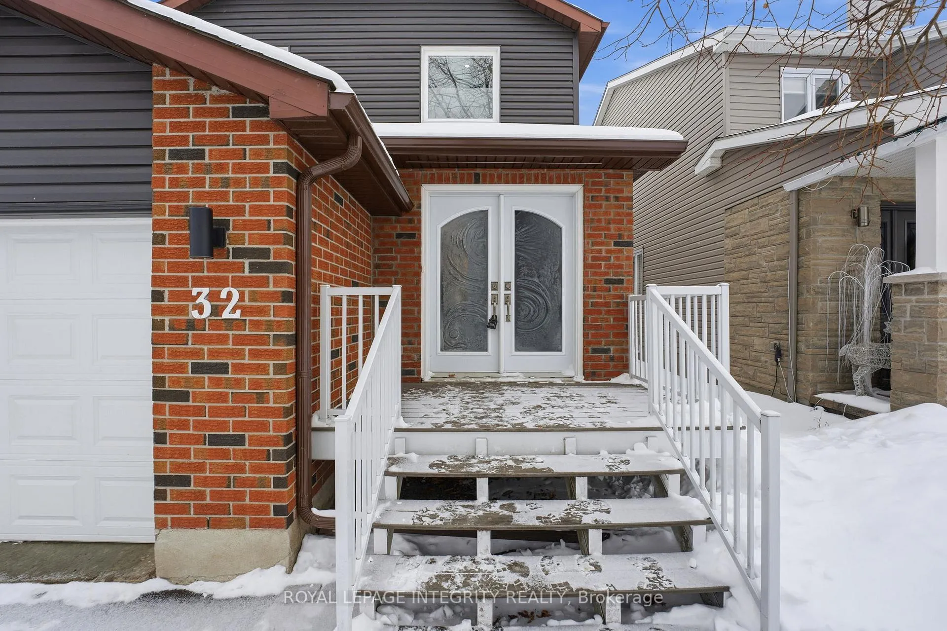 Photo 2 of 32 Acklam Terrace, Ottawa, Kanata - Morgan's Grant/South March — HOMEH