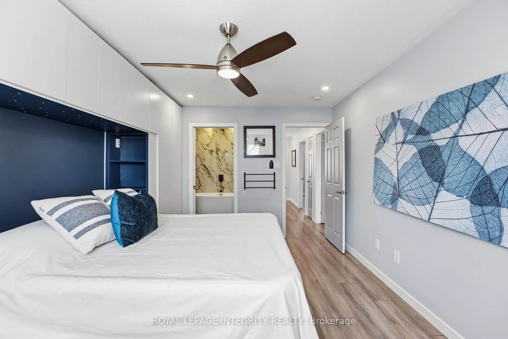 Photo 13 of 32 Acklam Terrace, Ottawa, Kanata - Morgan's Grant/South March — HOMEH