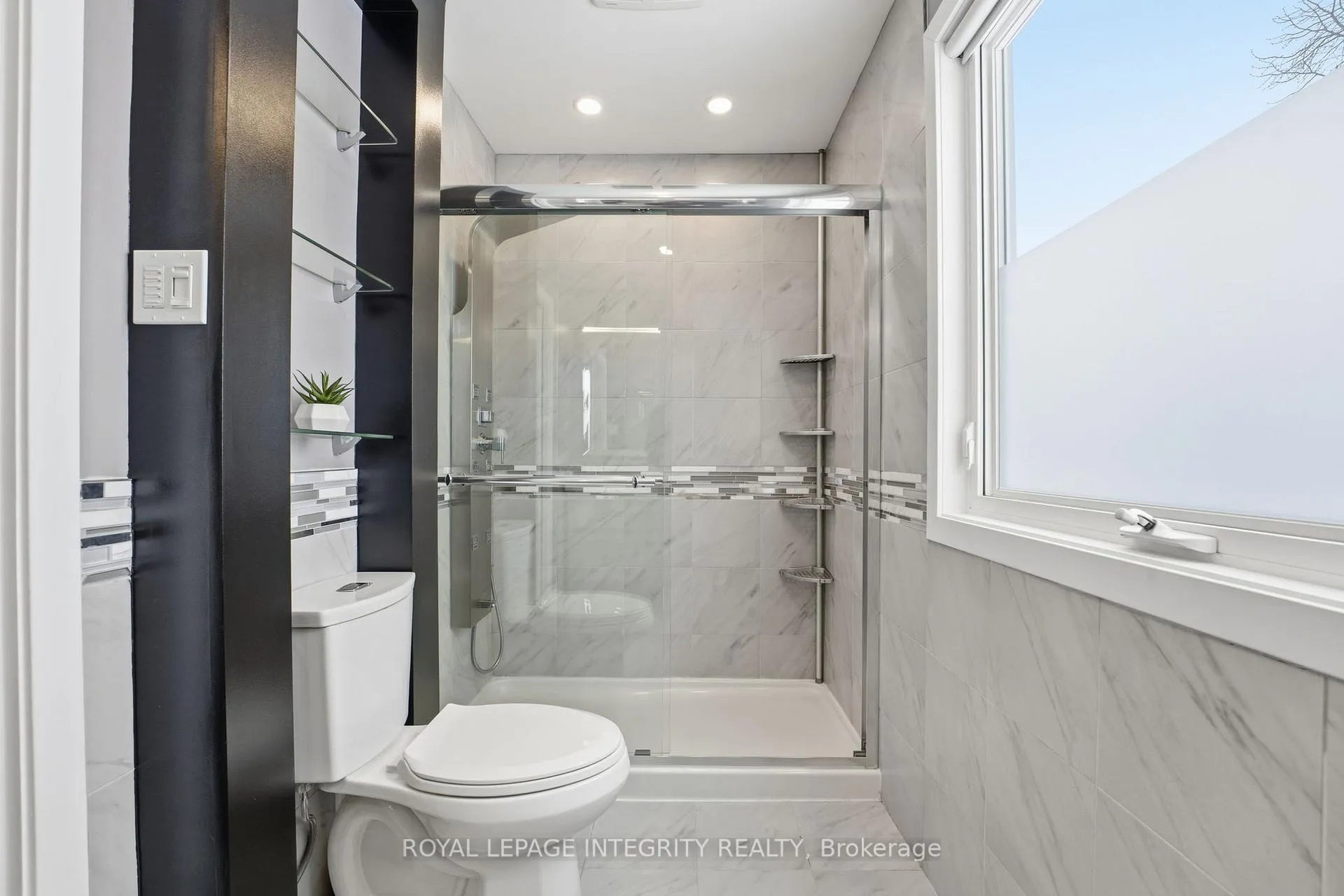 Photo 17 of 32 Acklam Terrace, Ottawa, Kanata - Morgan's Grant/South March — HOMEH
