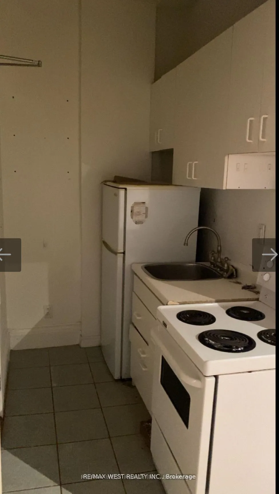 Photo 4 of Unit A, 730 Logan Avenue, Toronto, North Riverdale — HOMEH