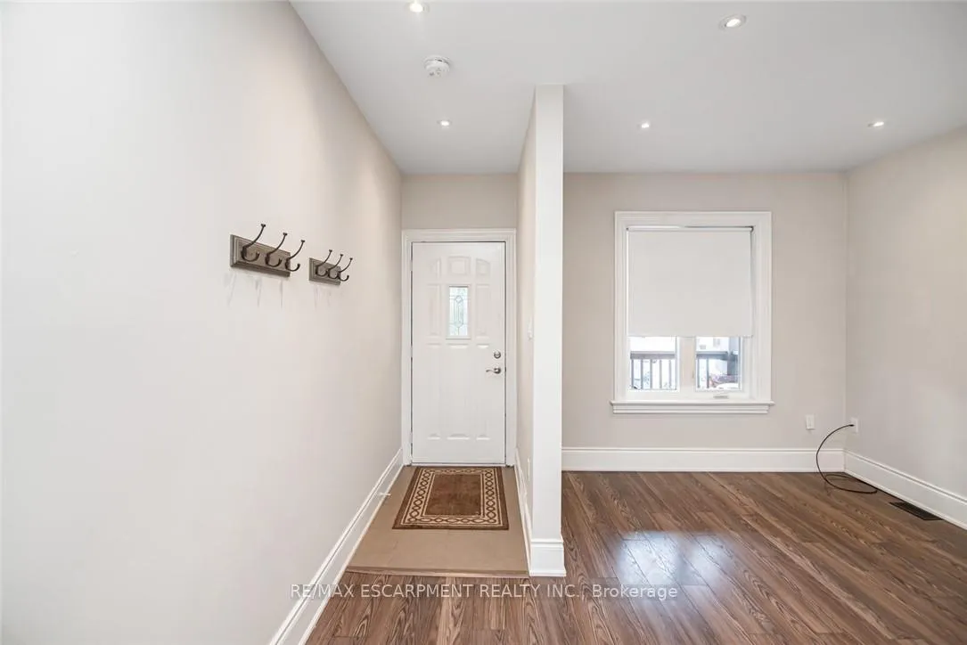 Photo 5 of 319 Hunter Street W, Hamilton, Kirkendall — HOMEH