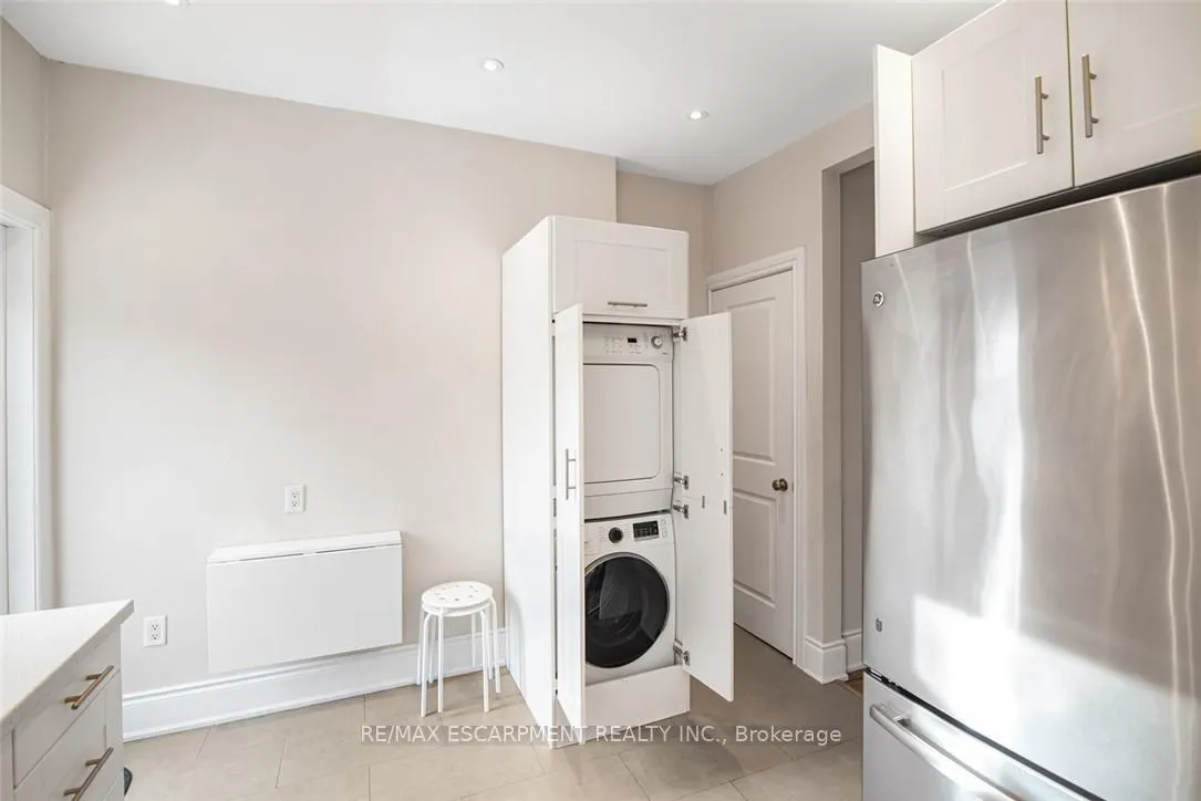 Photo 22 of 319 Hunter Street W, Hamilton, Kirkendall — HOMEH