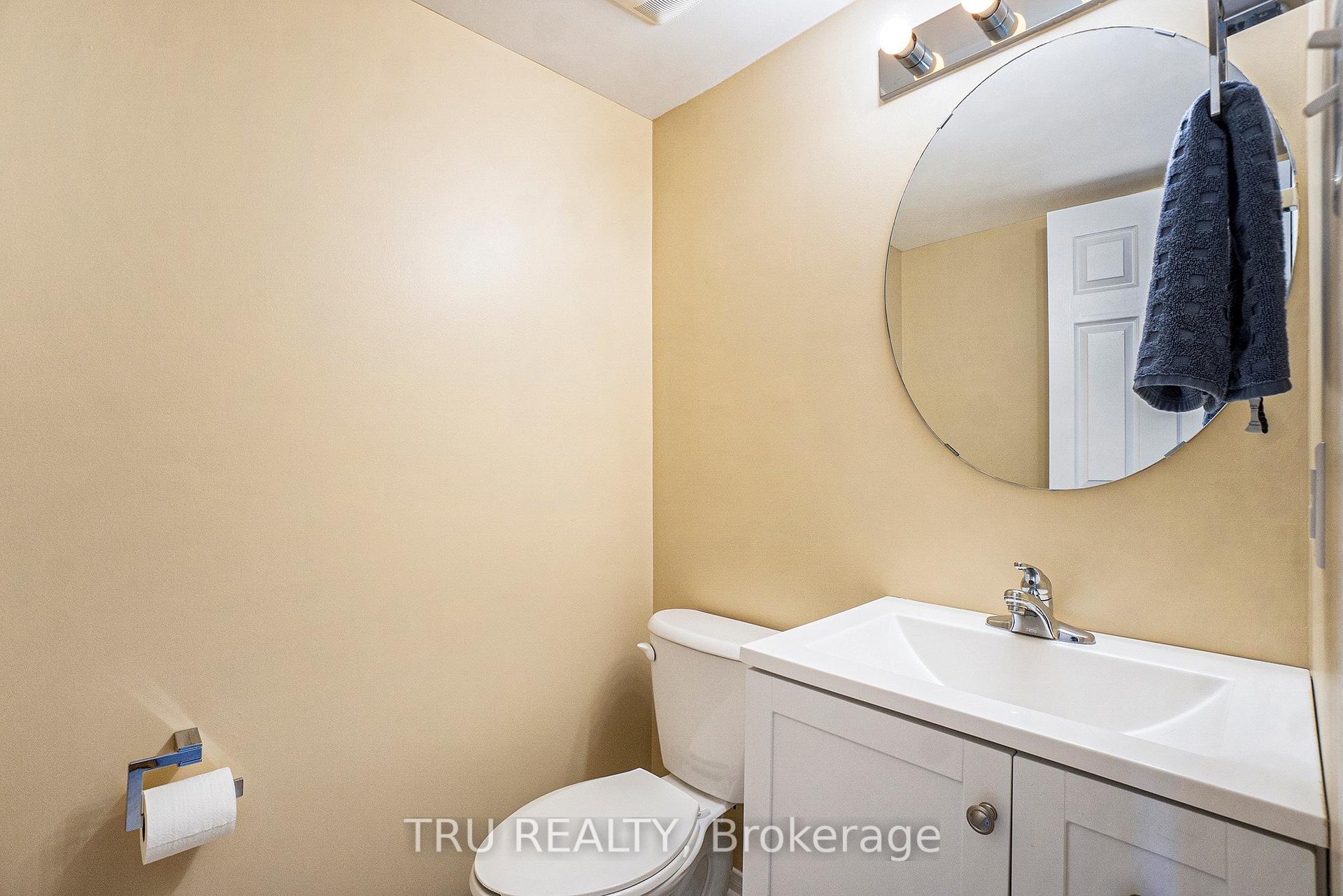 Photo 15 of 214 Arrita Street E, Ottawa, Kanata - Emerald Meadows/Trailwest — HOMEH