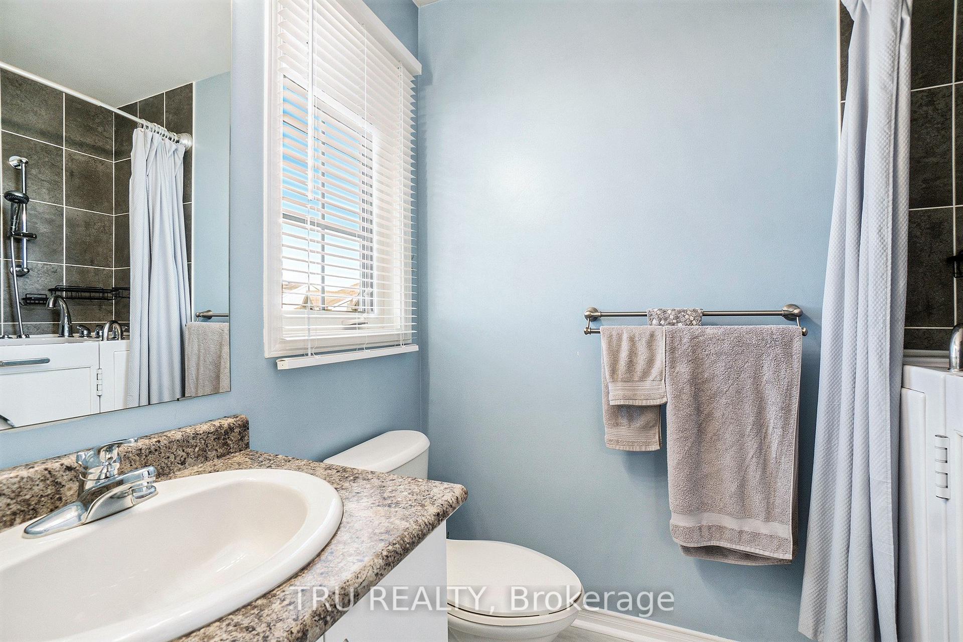Photo 20 of 214 Arrita Street E, Ottawa, Kanata - Emerald Meadows/Trailwest — HOMEH