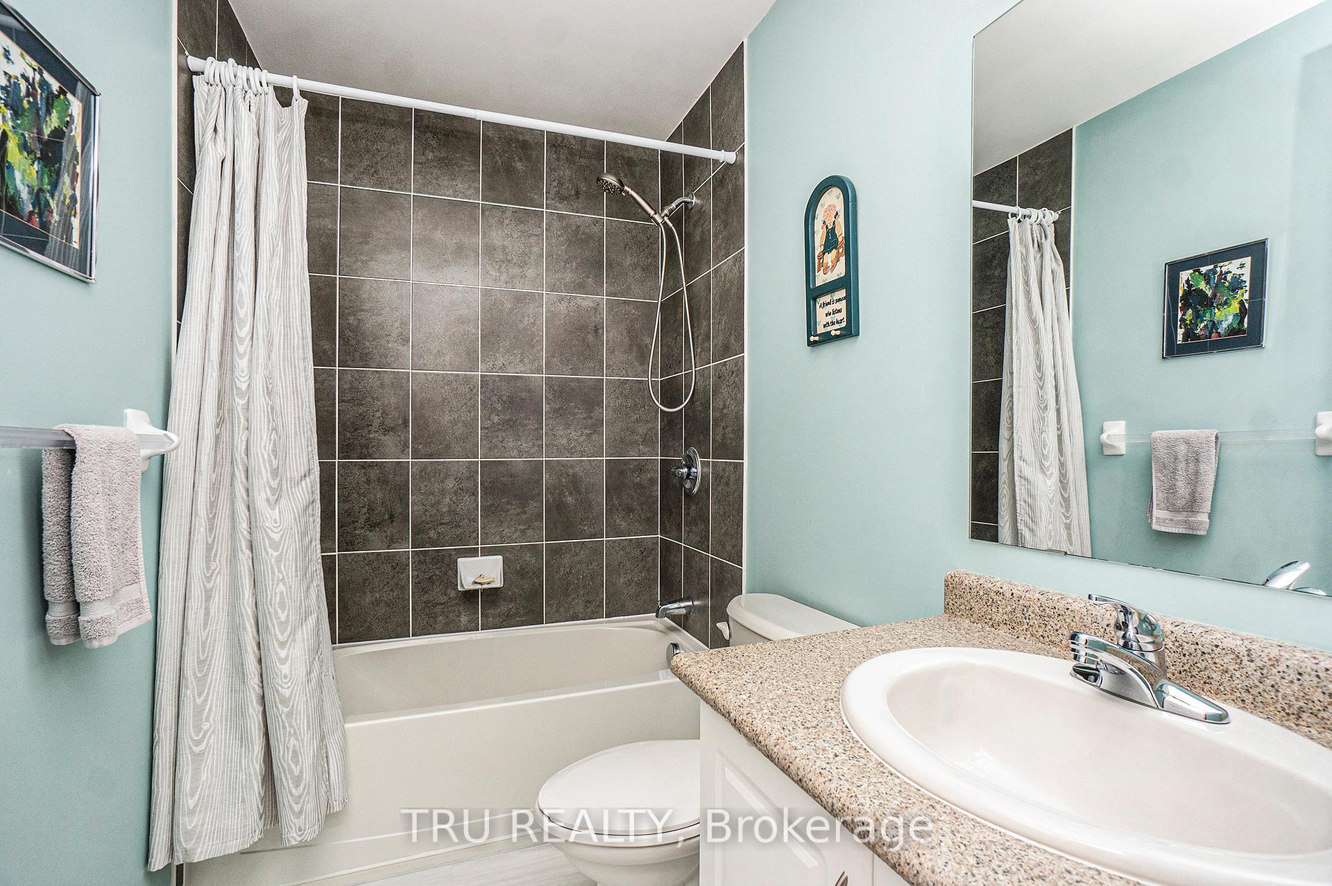 Photo 22 of 214 Arrita Street E, Ottawa, Kanata - Emerald Meadows/Trailwest — HOMEH