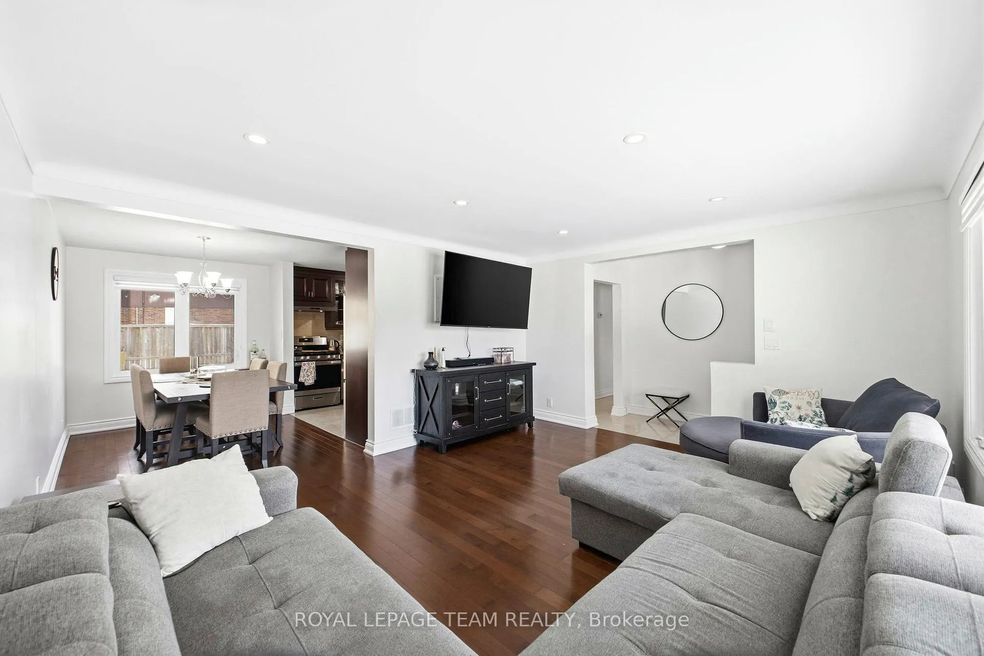 Photo 8 of 2171 Martha Avenue, Ottawa, Hawthorne Meadows — HOMEH