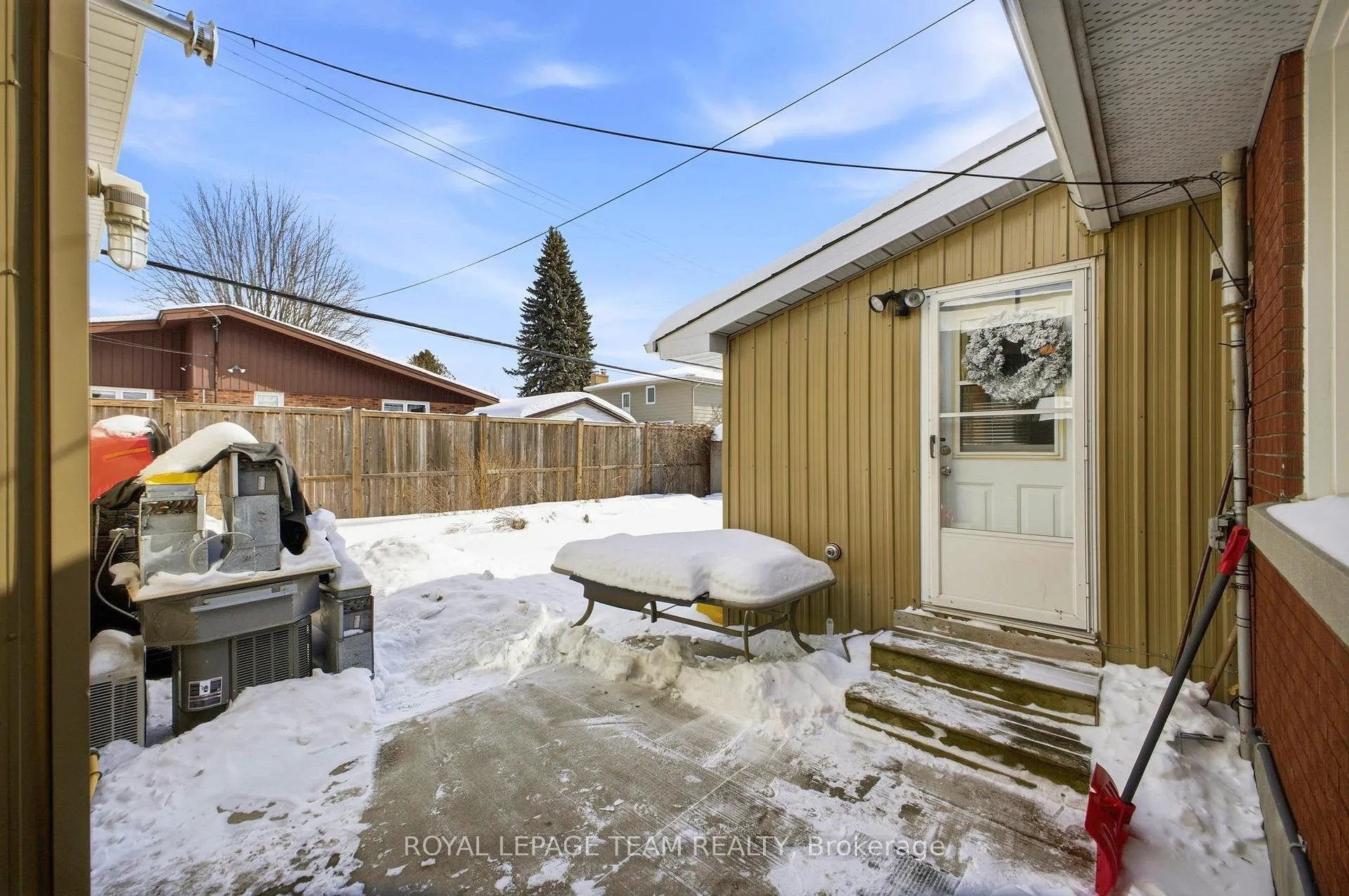Photo 35 of 2171 Martha Avenue, Ottawa, Hawthorne Meadows — HOMEH