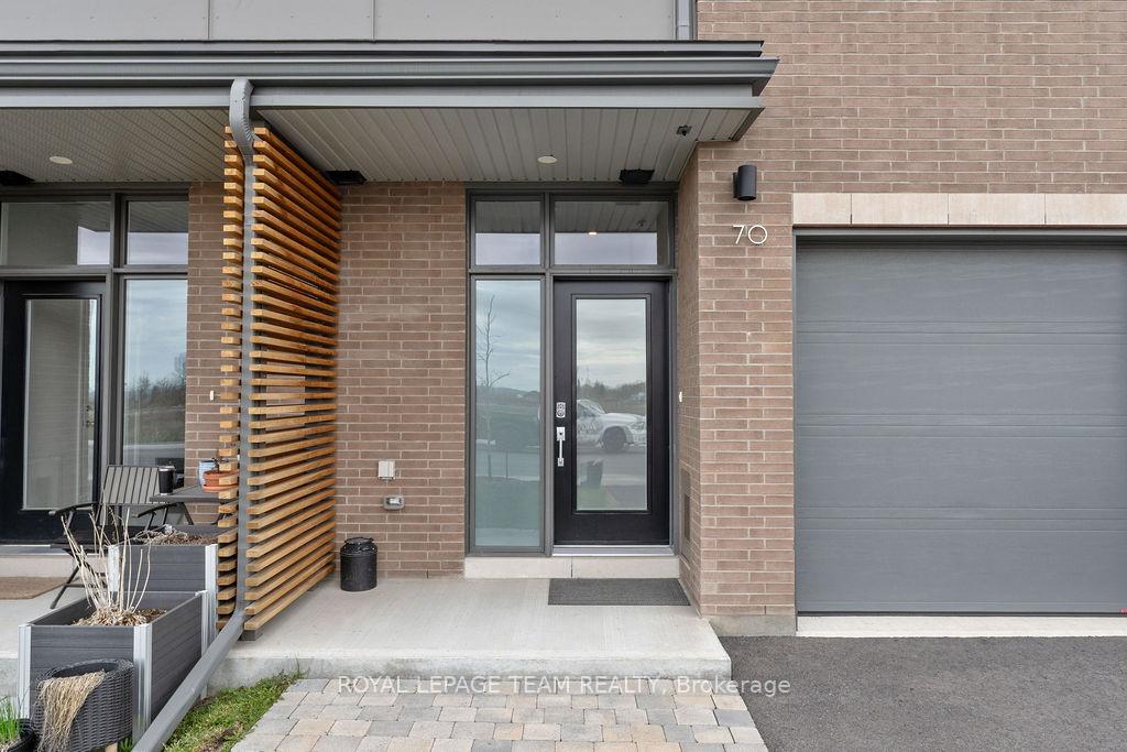 Photo 3 of 70 Michael Stoqua Street, Ottawa, CFB Rockcliffe and Area — HOMEH